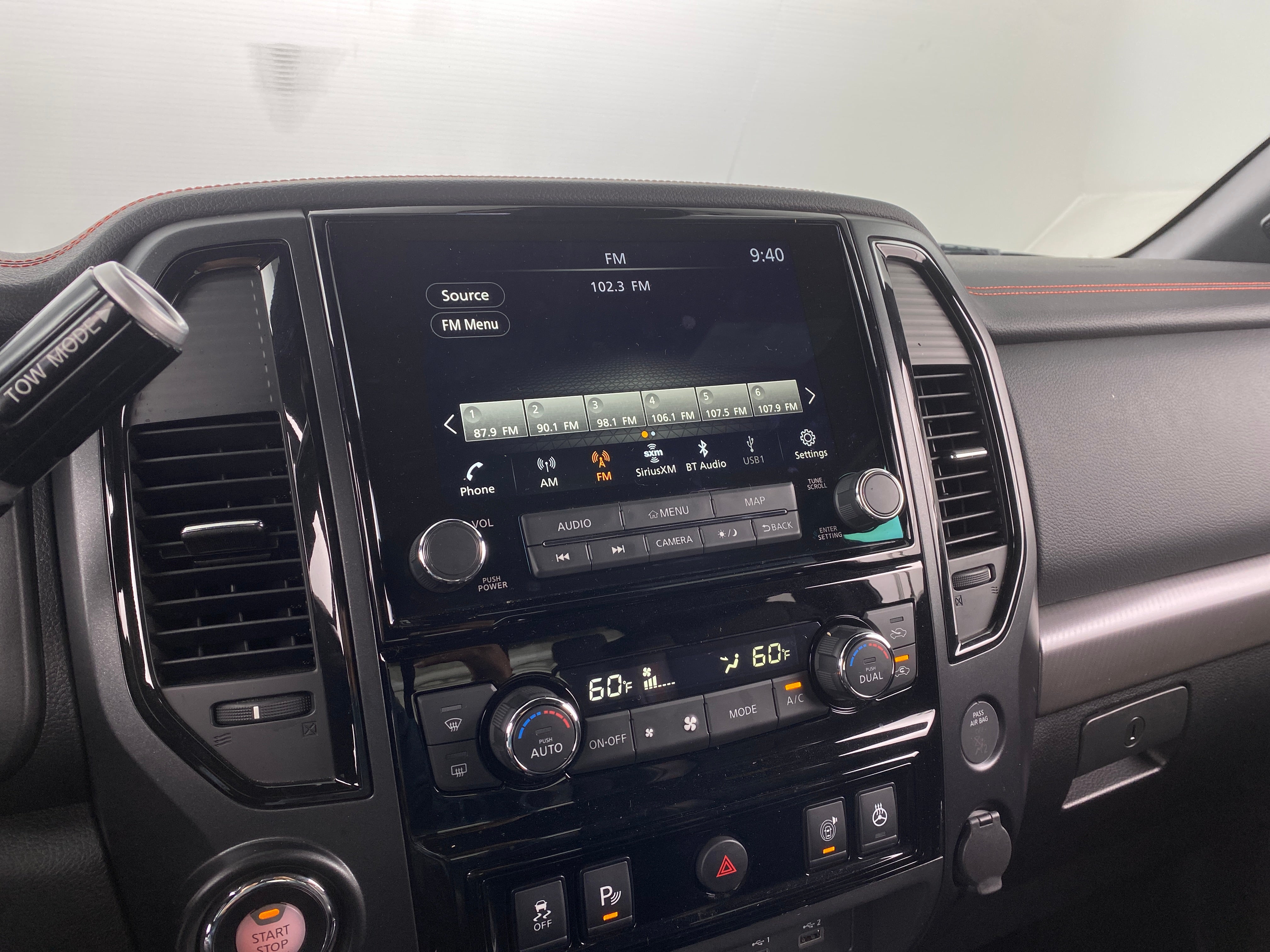 2023 Nissan Titan PRO-4X 4