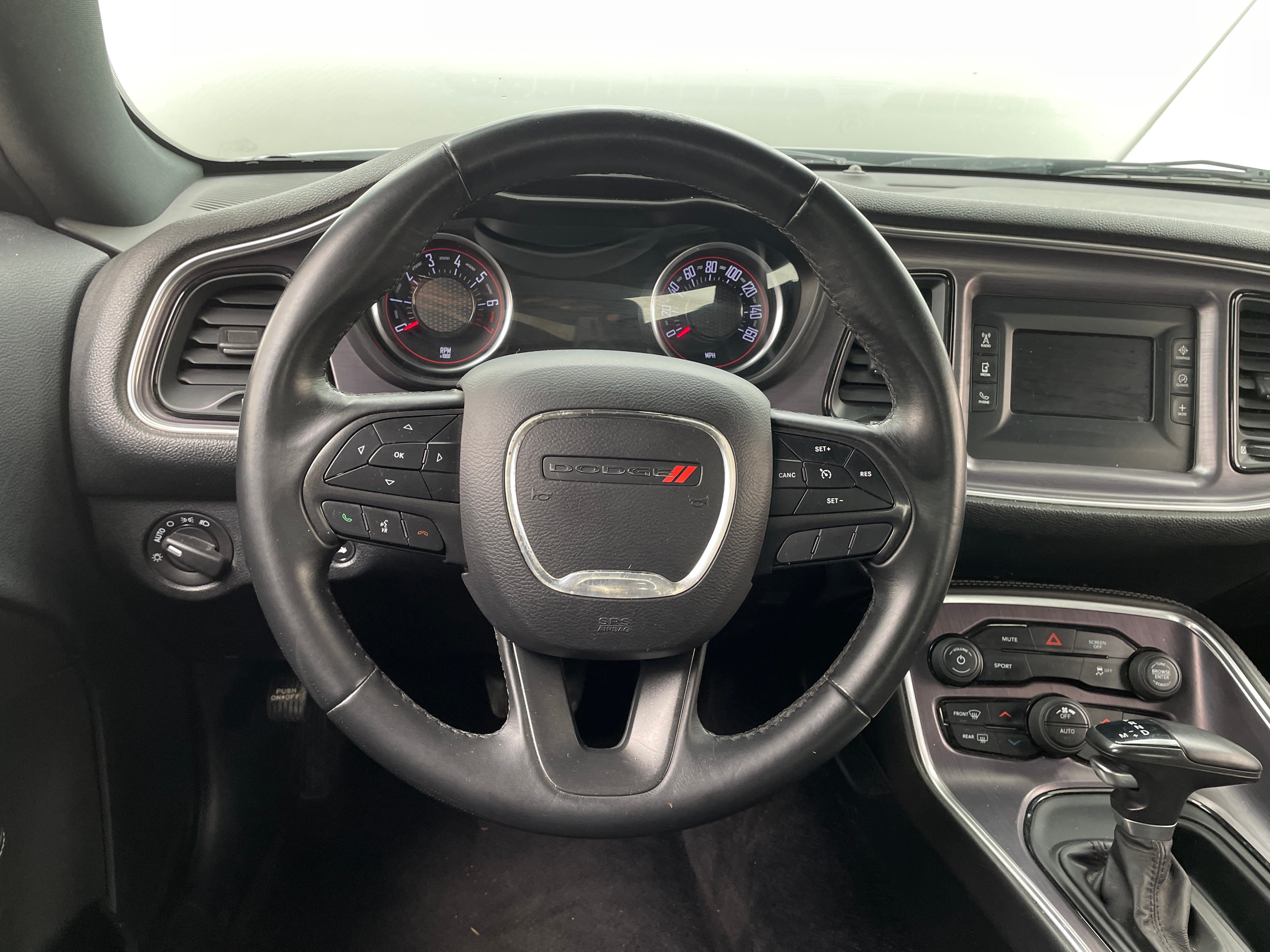 2017 Dodge Challenger SXT 4