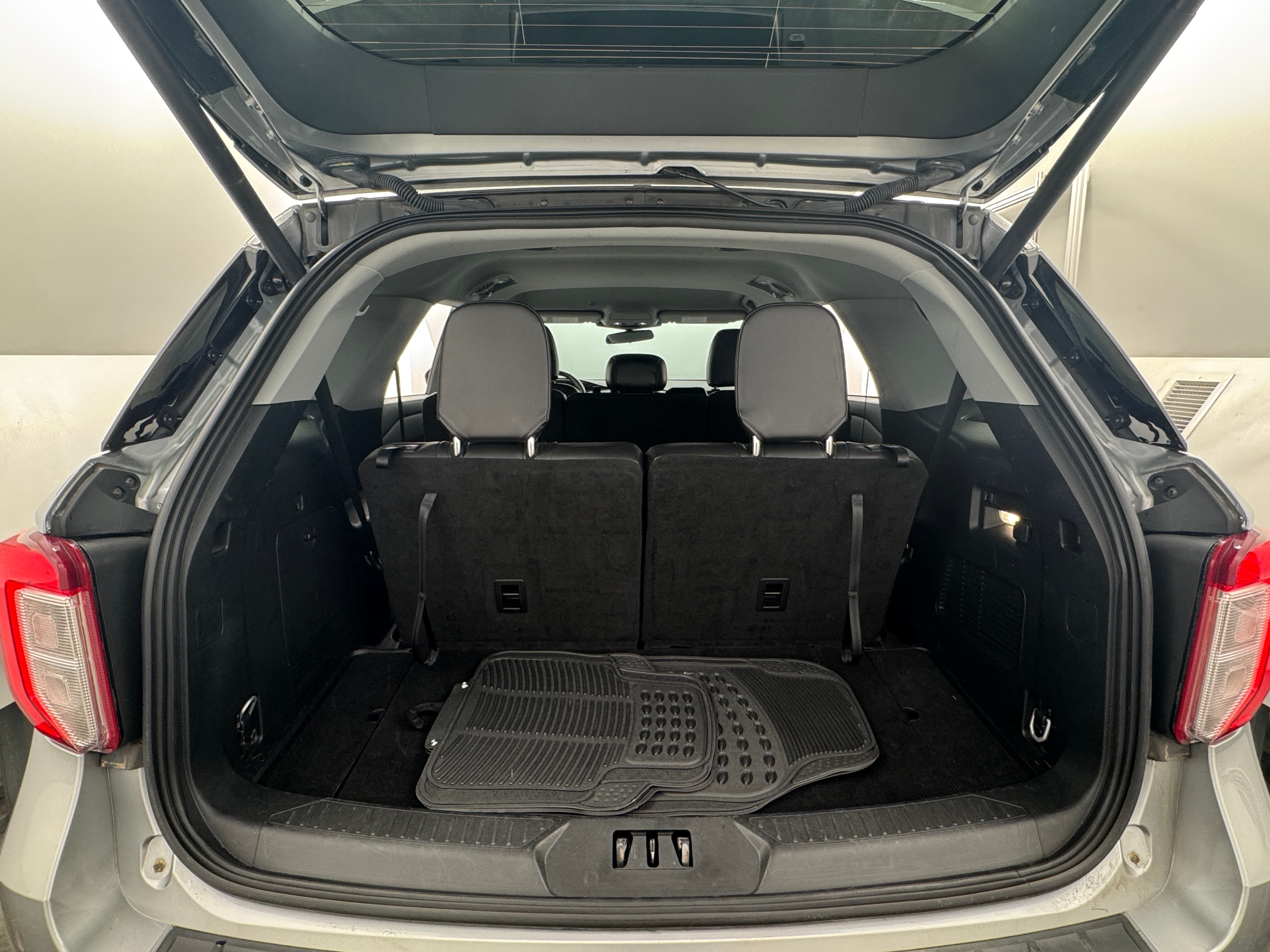 2024 Ford Explorer XLT 6