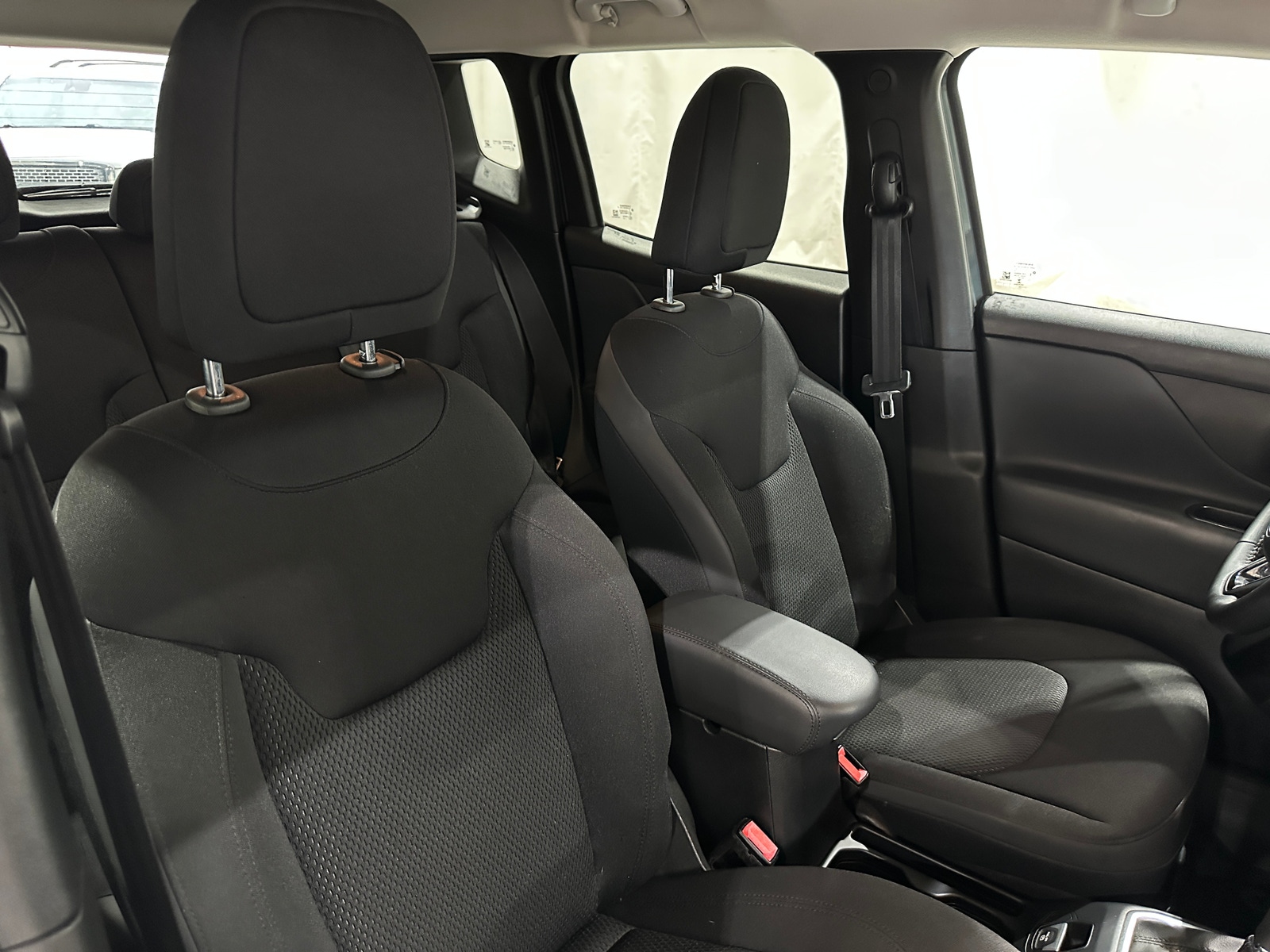 Thumbnail: 2018 Jeep Renegade - 2