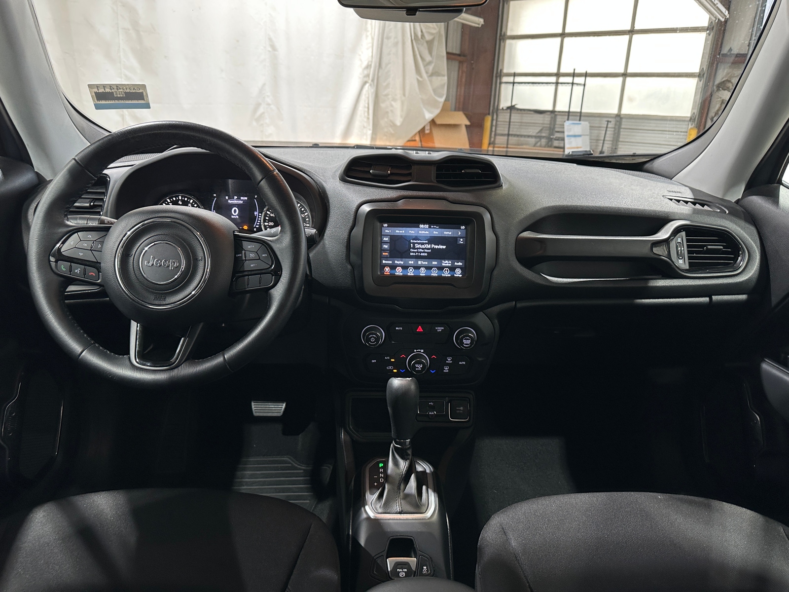 Thumbnail: 2018 Jeep Renegade - 3