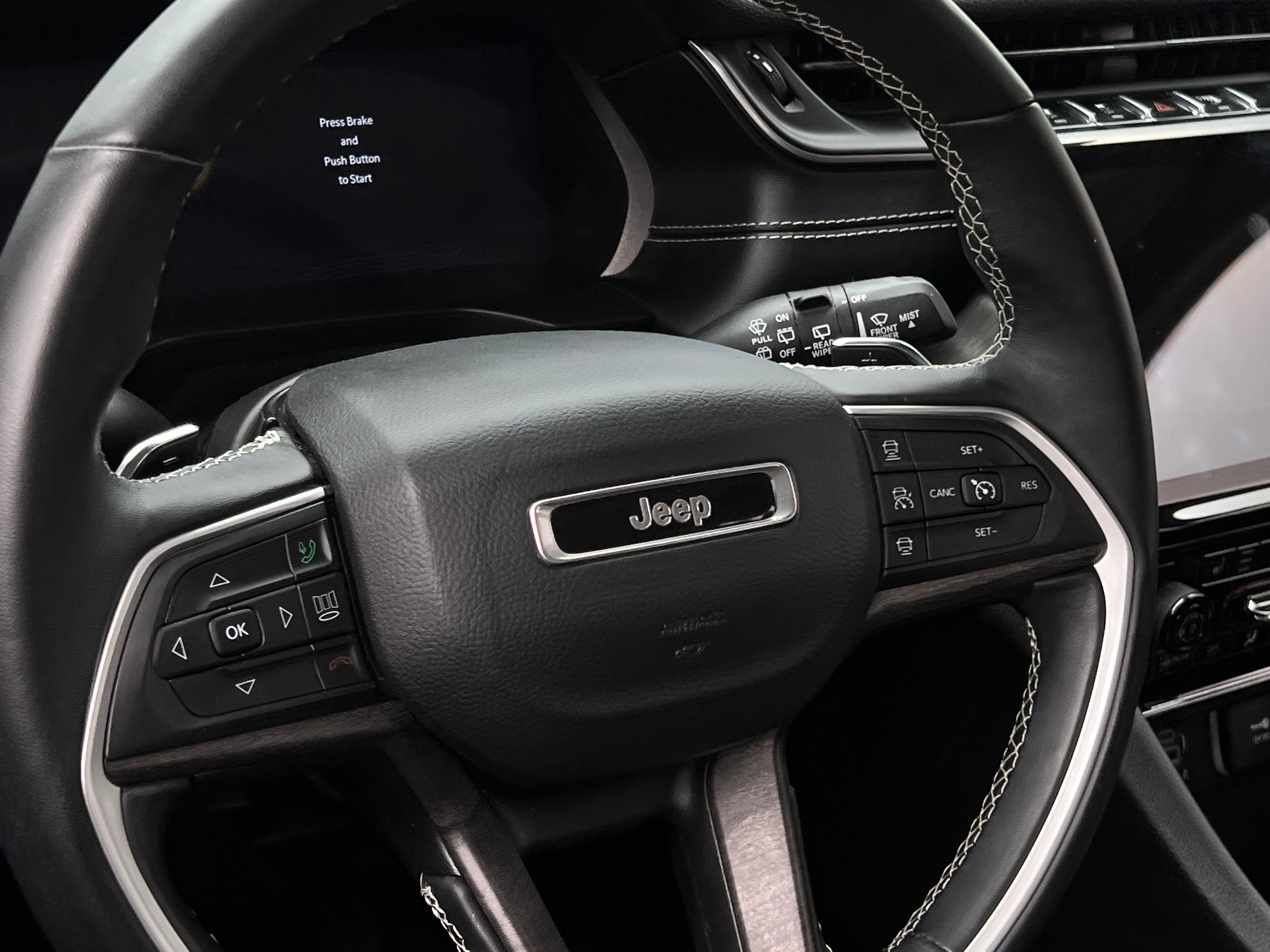 2022 Jeep Grand Cherokee L Limited Edition 4