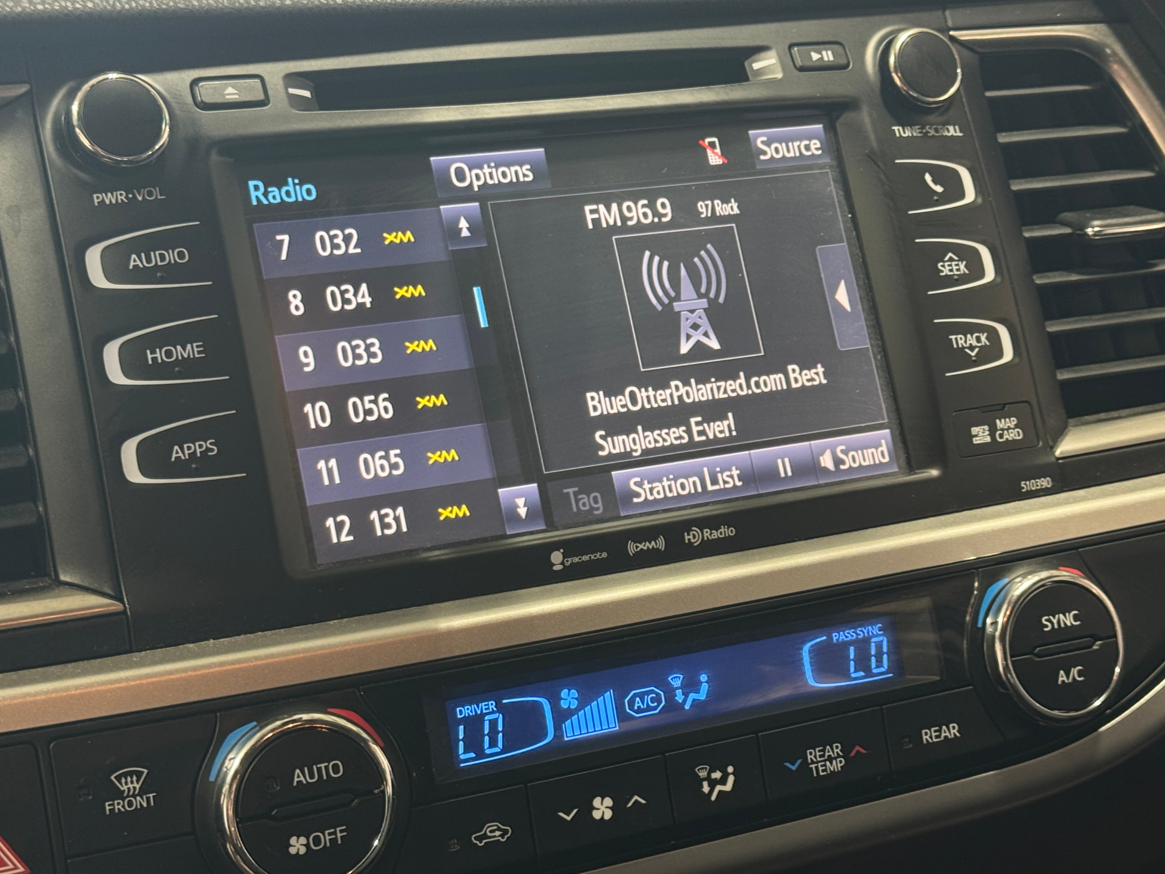 2019 Toyota Highlander XLE 3