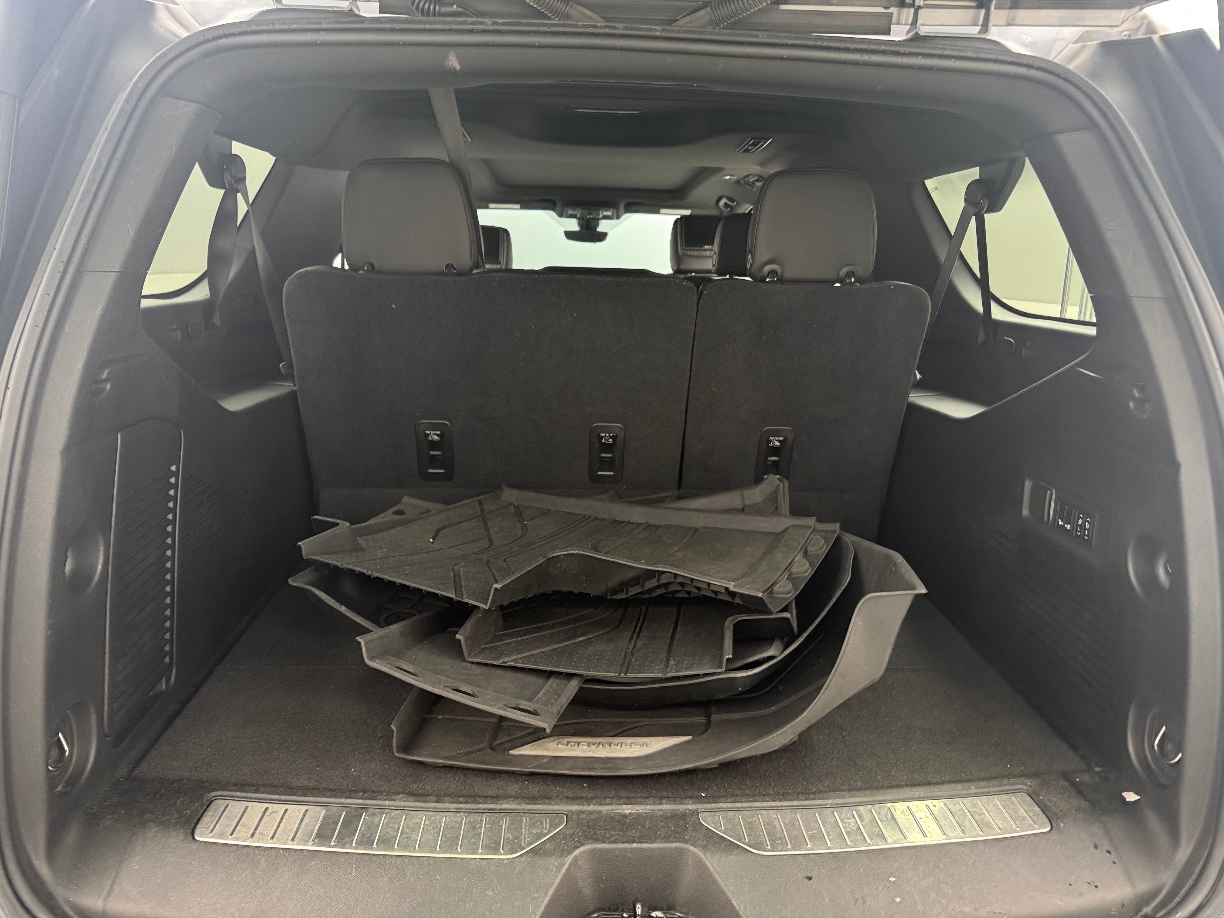 2021 Chevrolet Suburban High Country 6