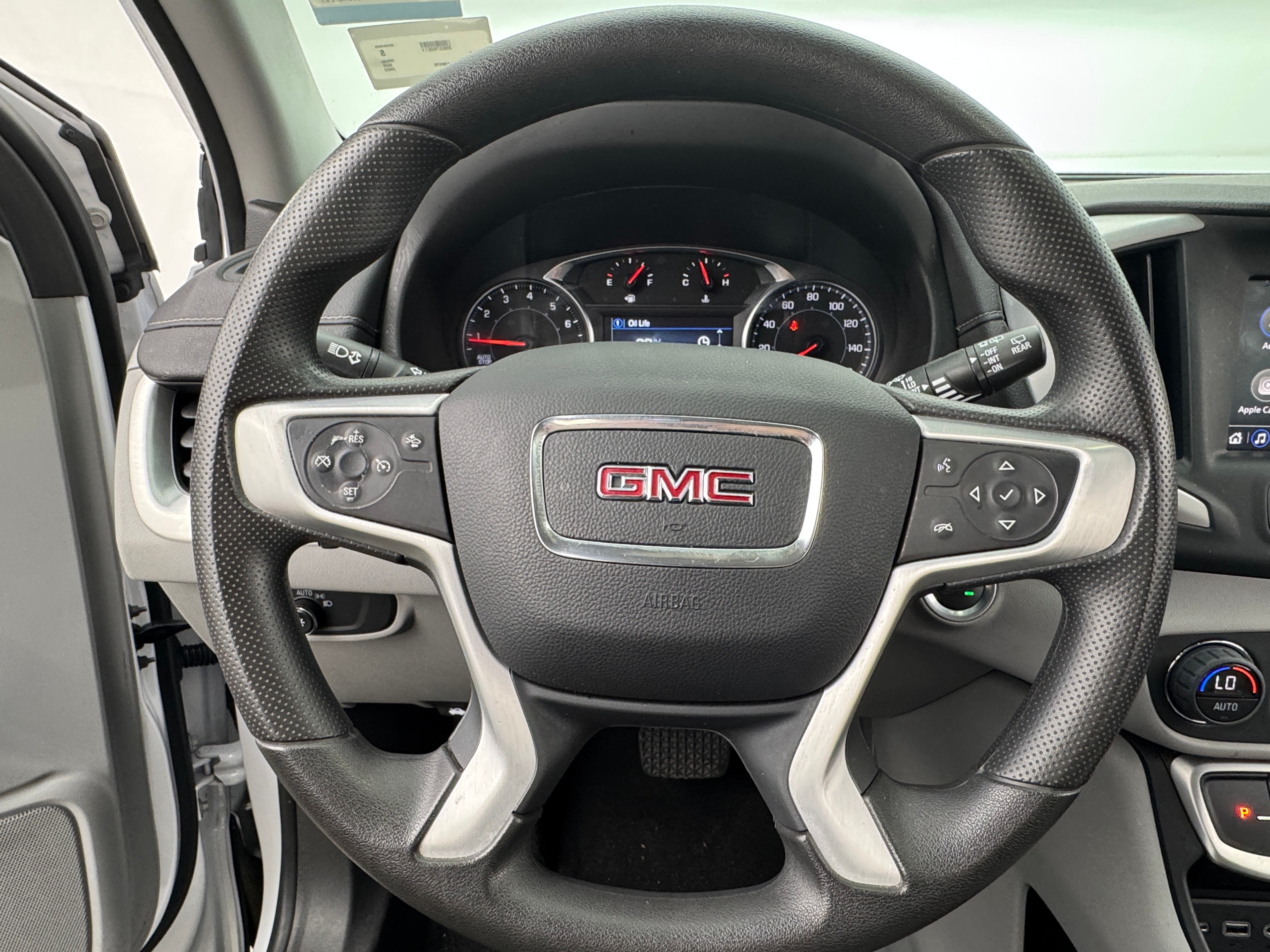 2023 GMC Terrain SLE 5