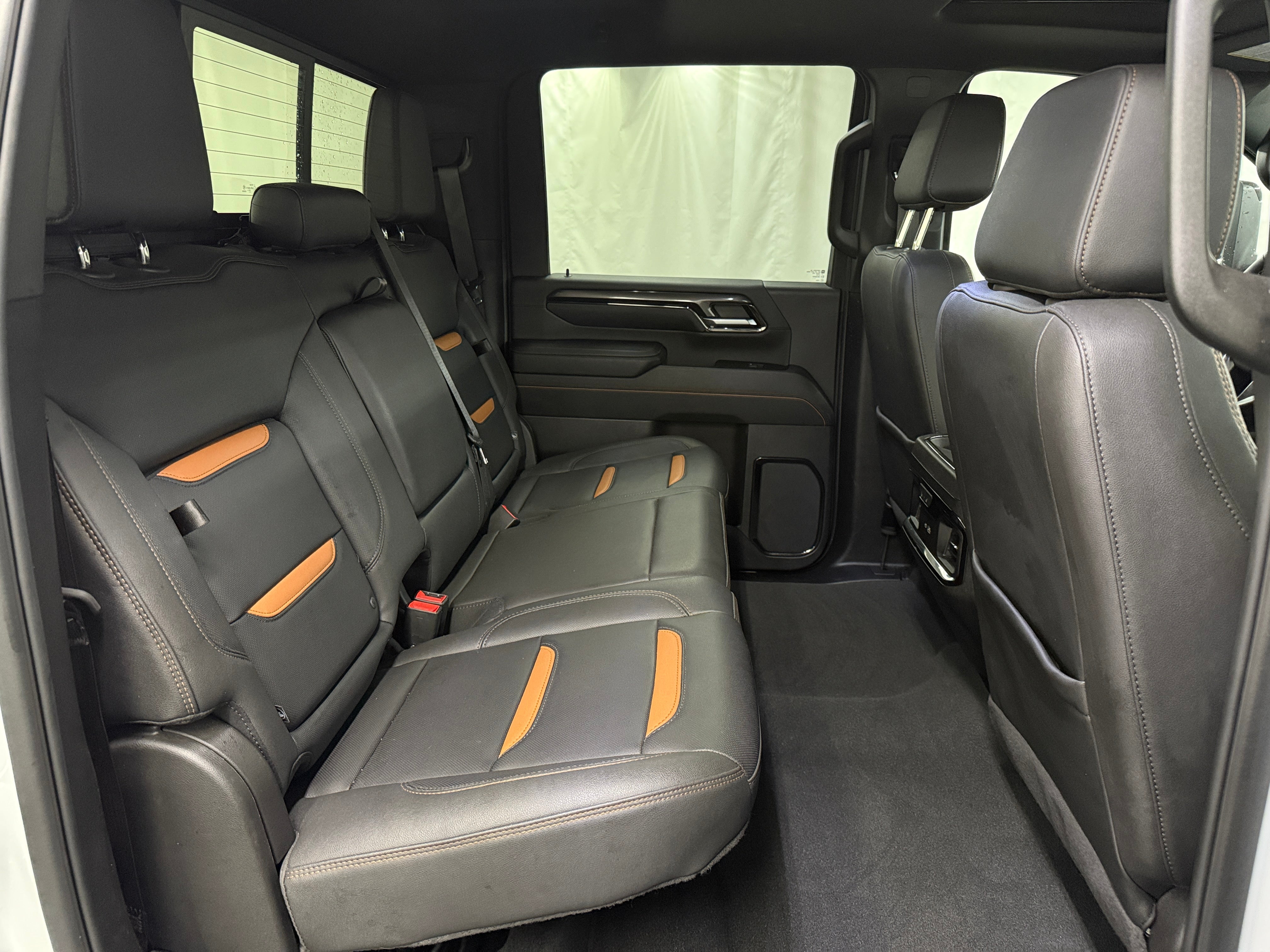 2024 GMC Sierra 2500 AT4 5