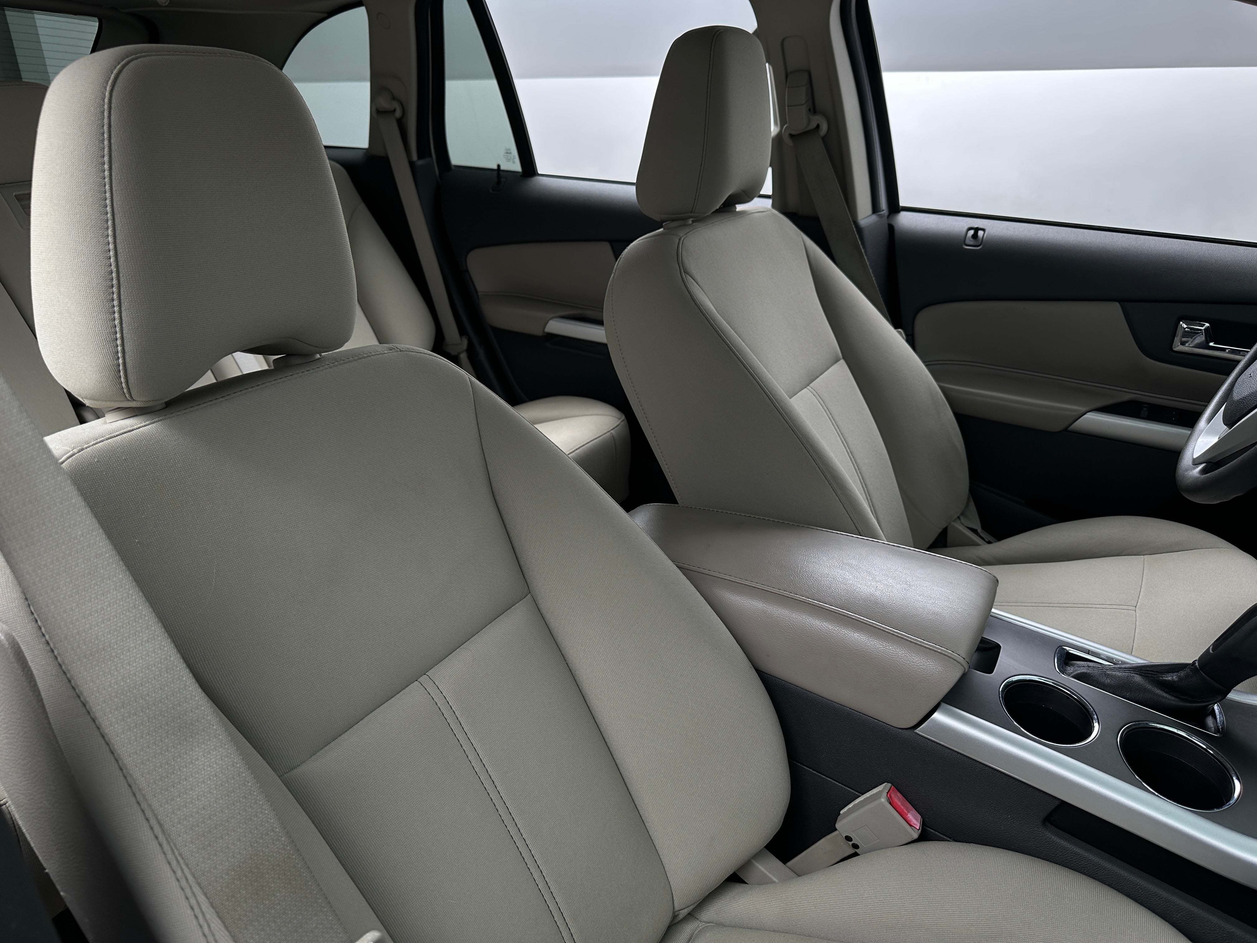 2012 Ford Edge SE 2