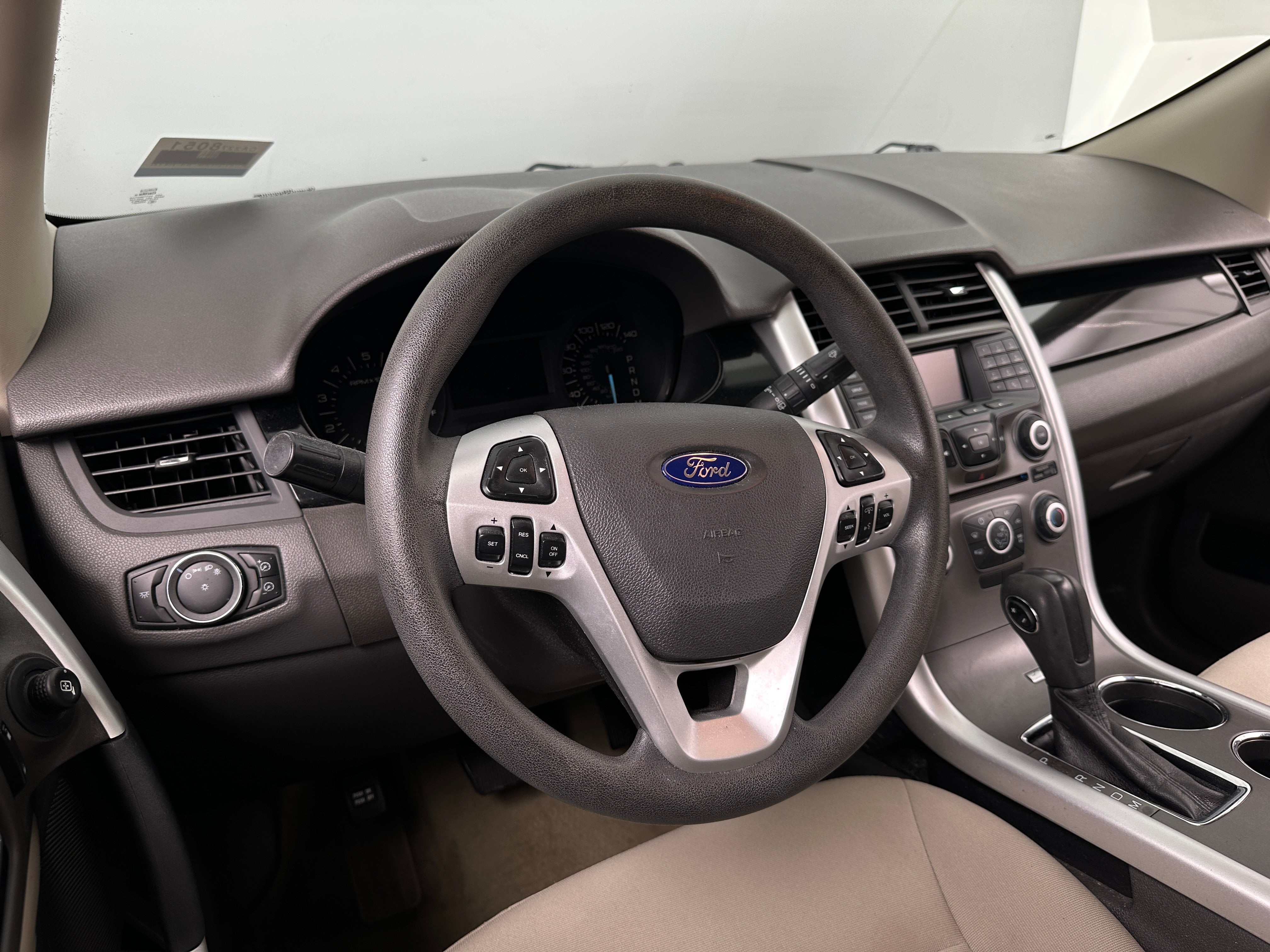 2012 Ford Edge SE 3