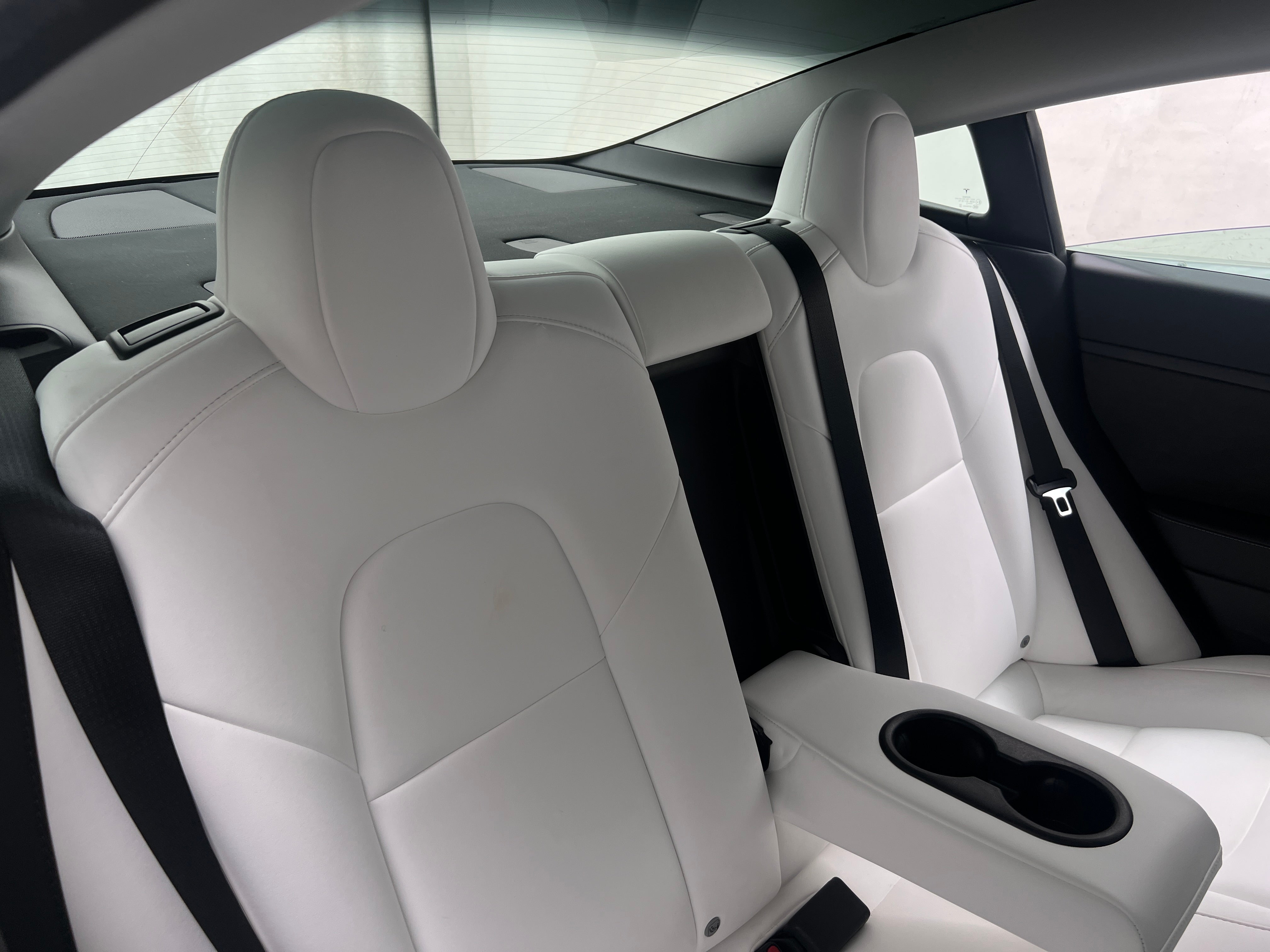 2021 Tesla Model 3 Standard Range 4
