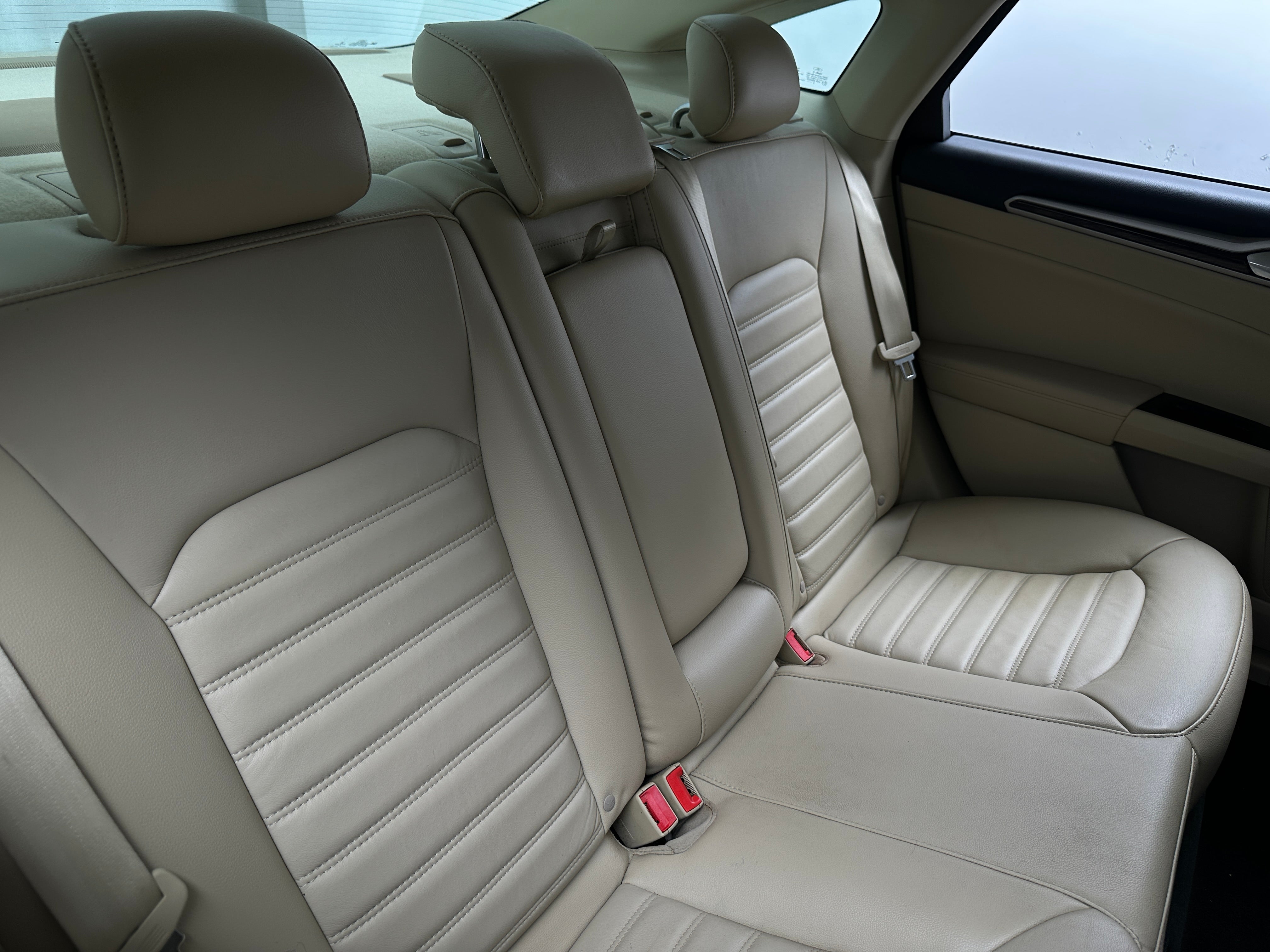 2016 Ford Fusion SE 5