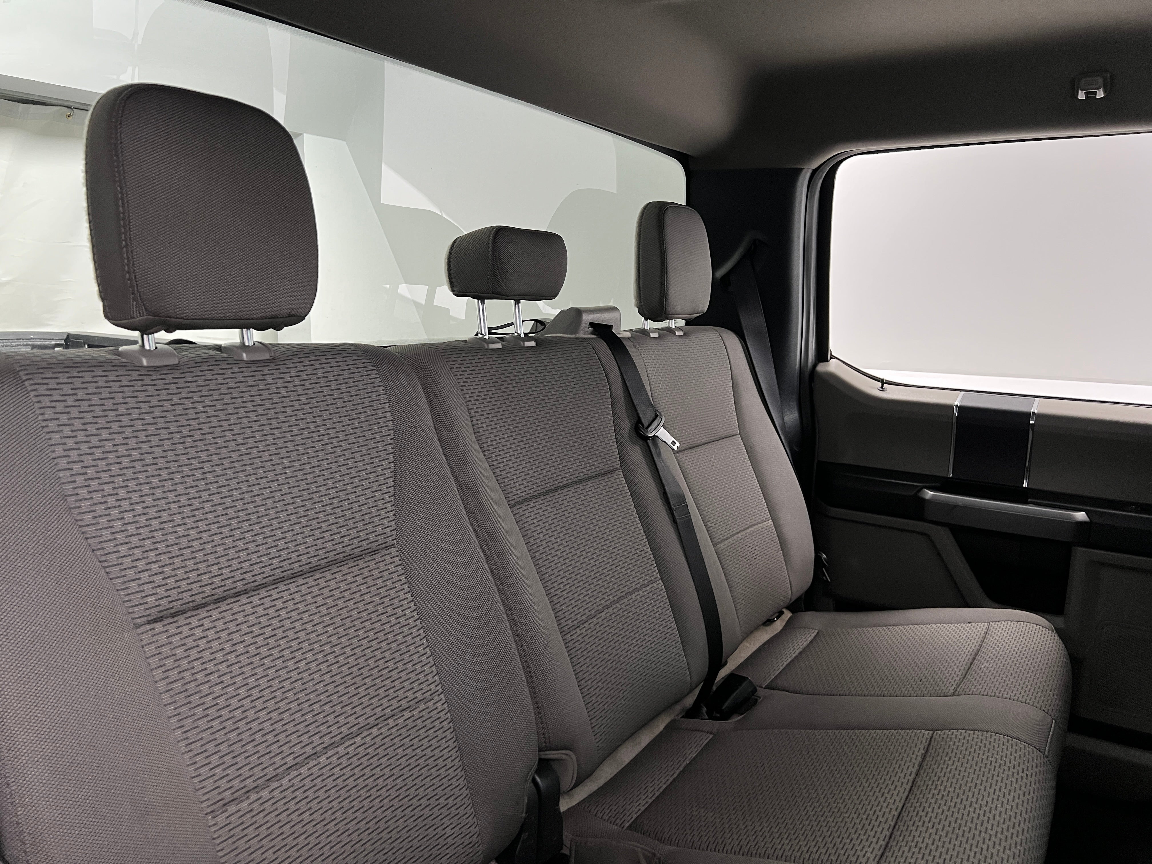 2022 Ford Econoline E-250 6