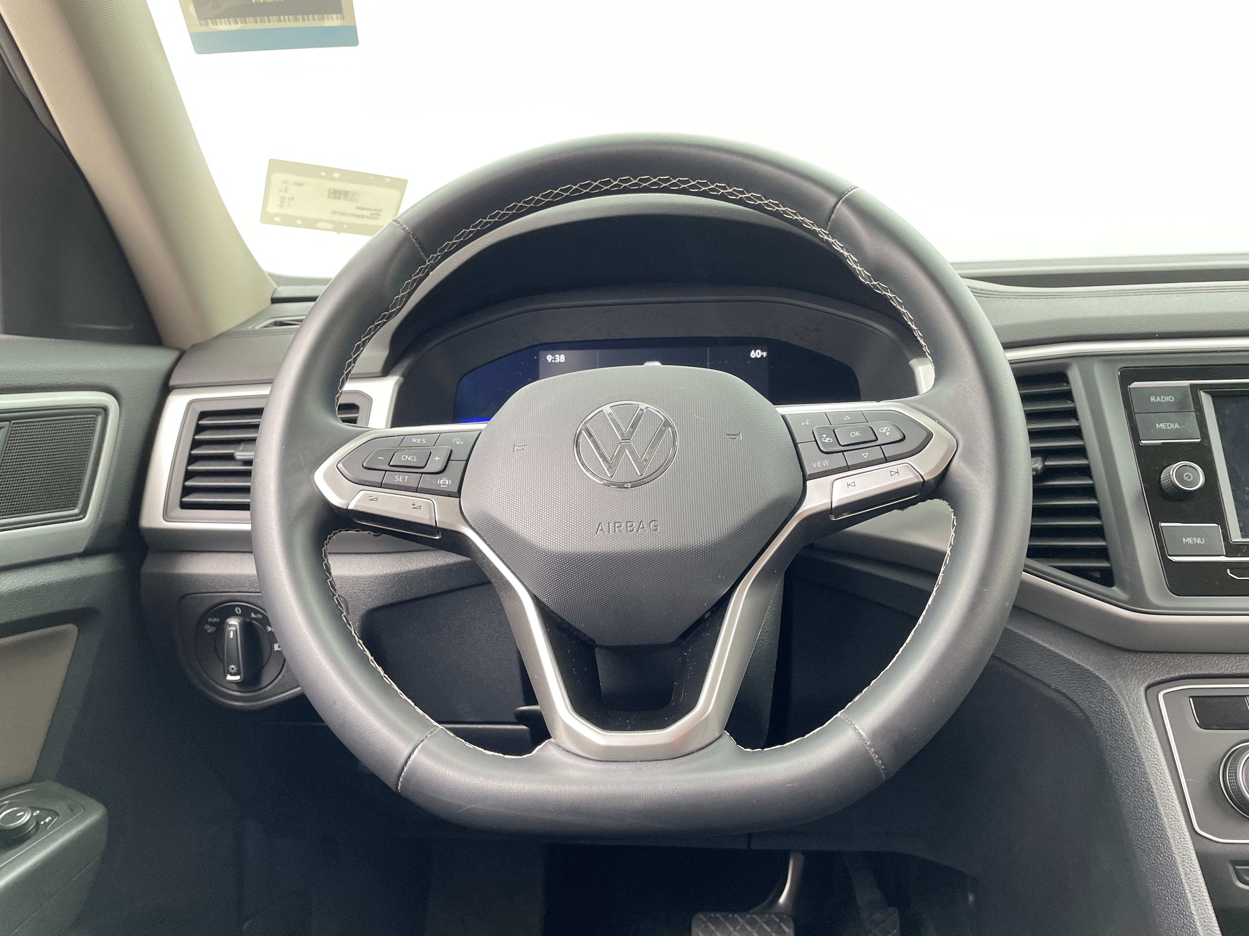 2022 Volkswagen Atlas SE 4