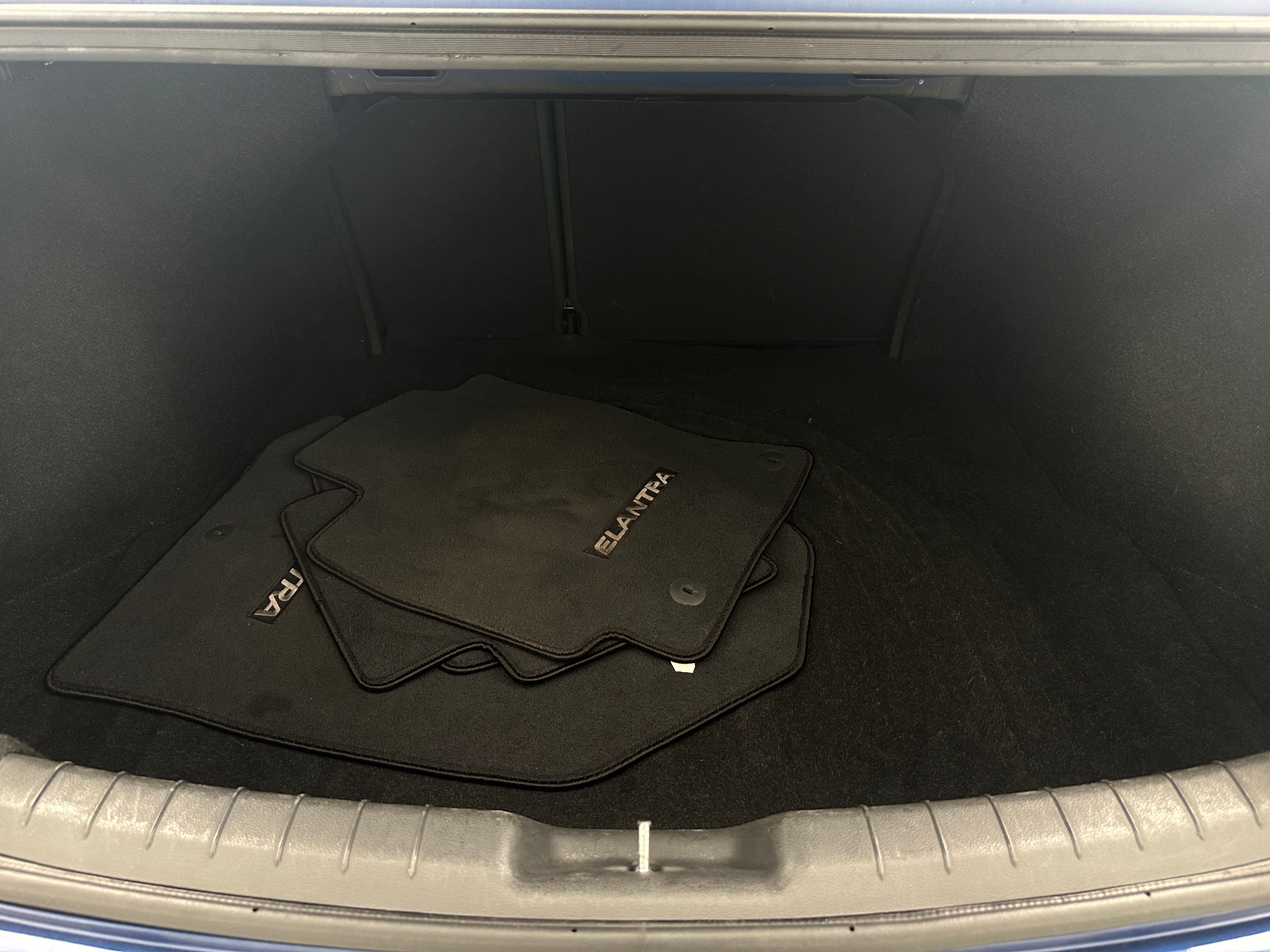 2019 Hyundai Elantra SE 7