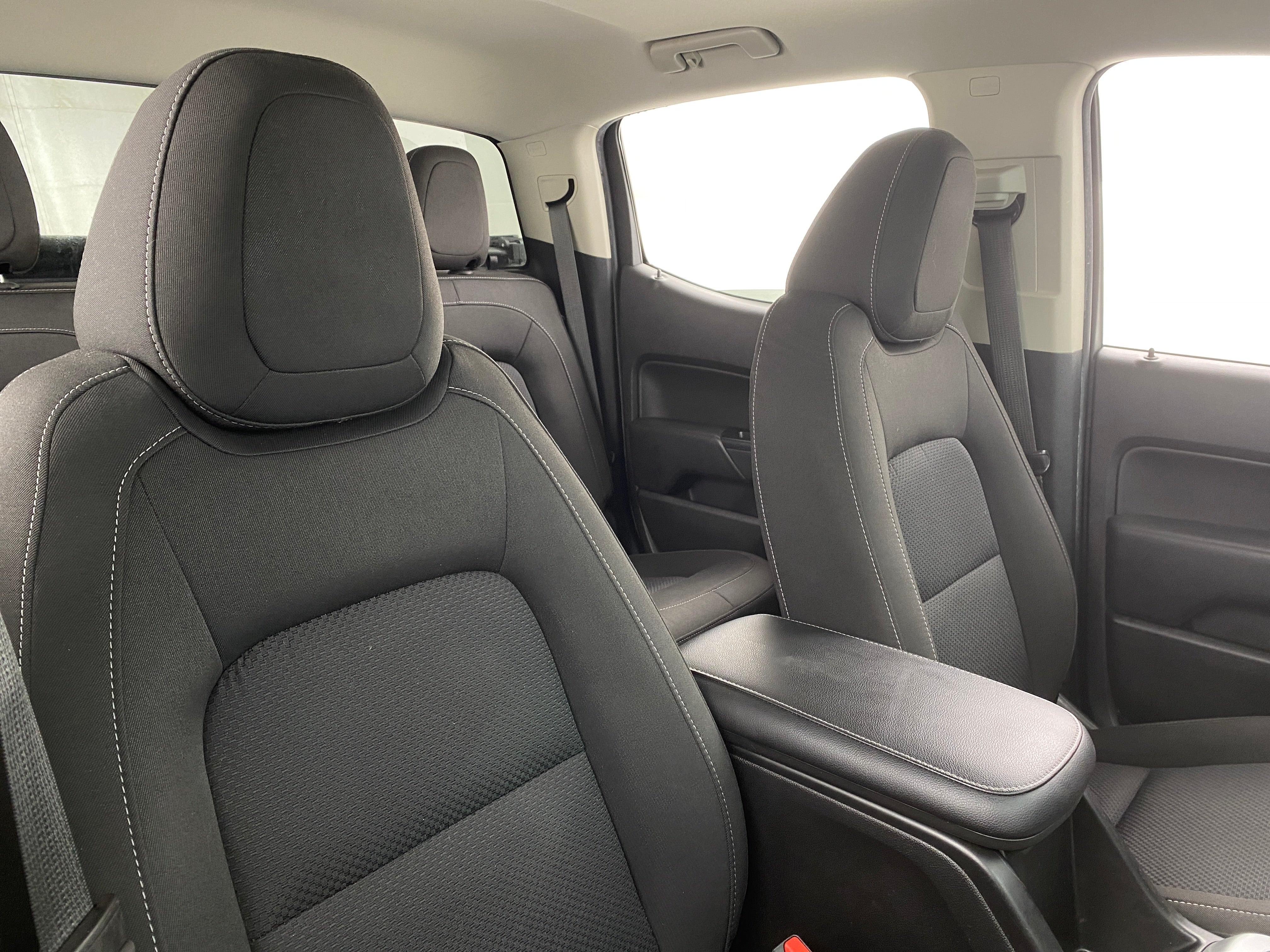 2018 Chevrolet Colorado LT 2