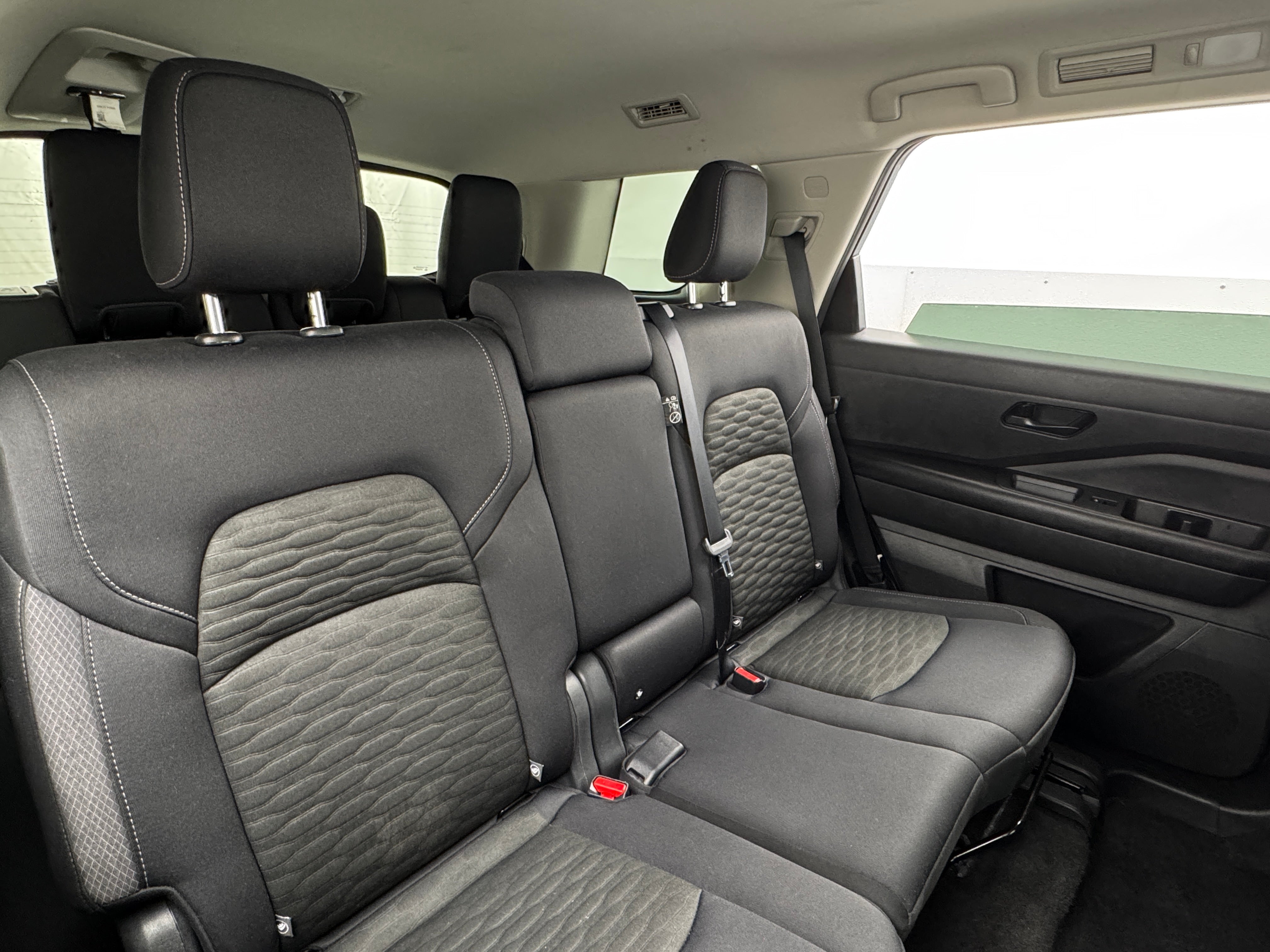 2024 Nissan Pathfinder SV 6