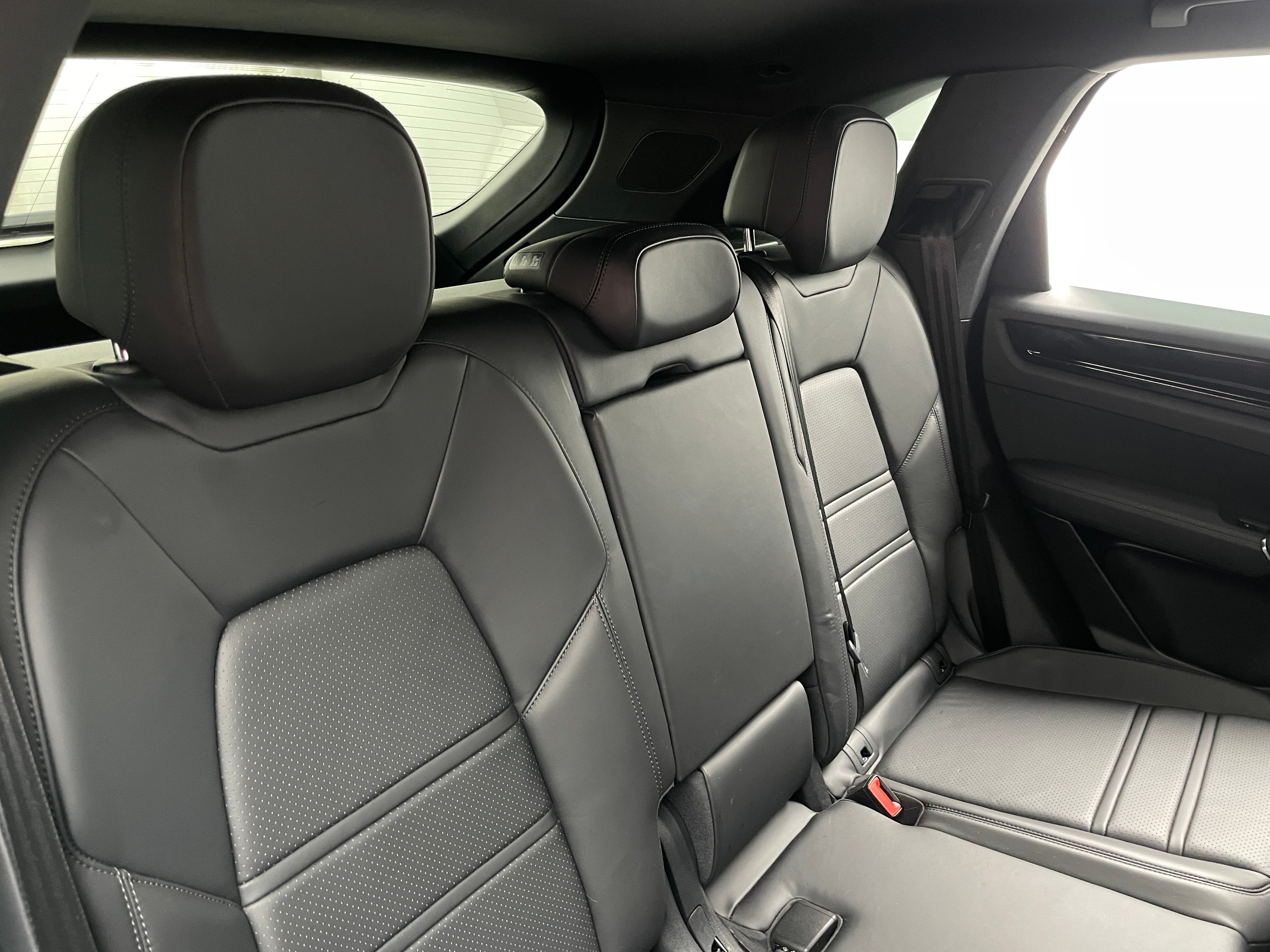 2020 Porsche Cayenne Base 5