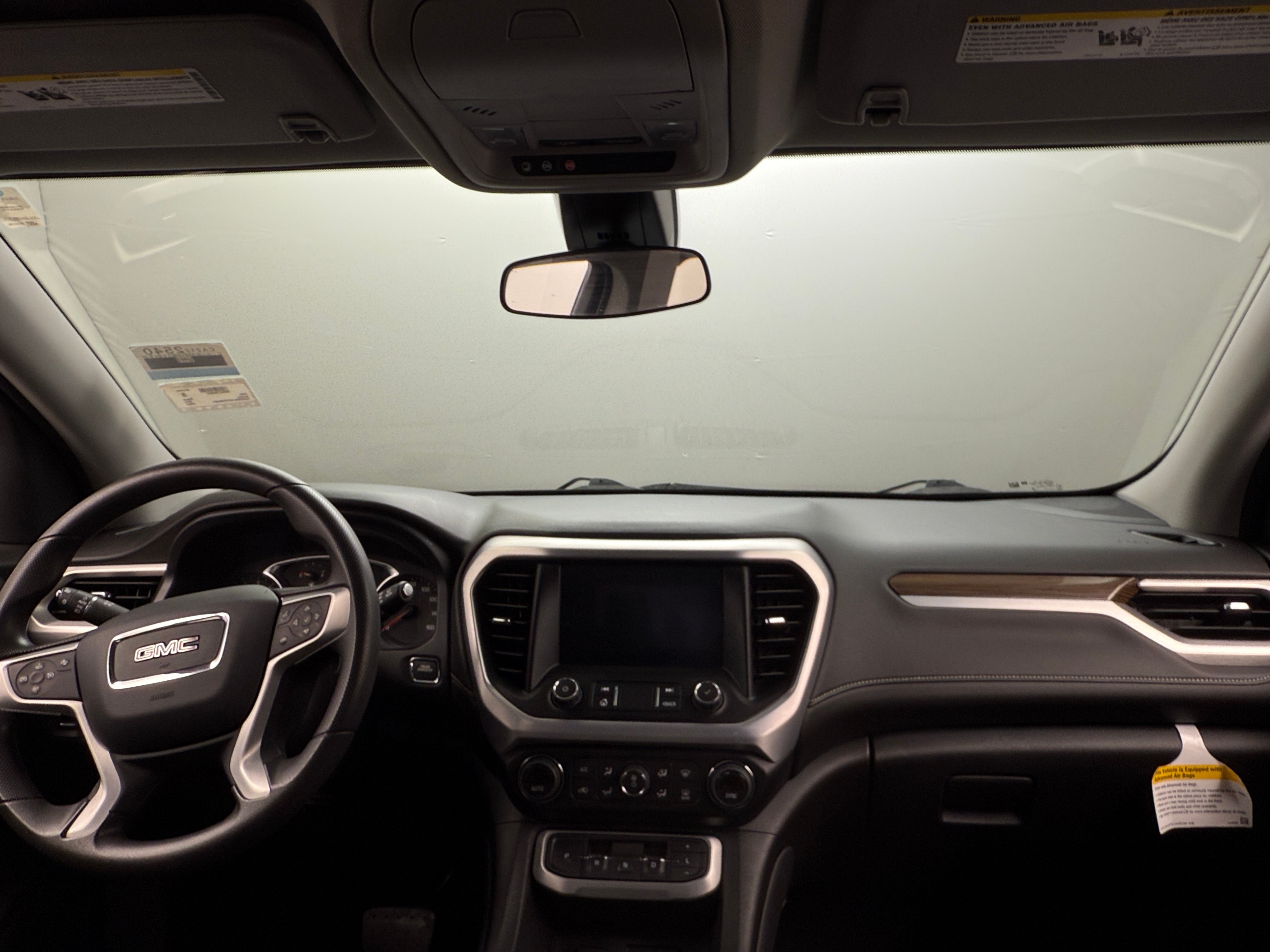 2023 GMC Acadia SLE 3