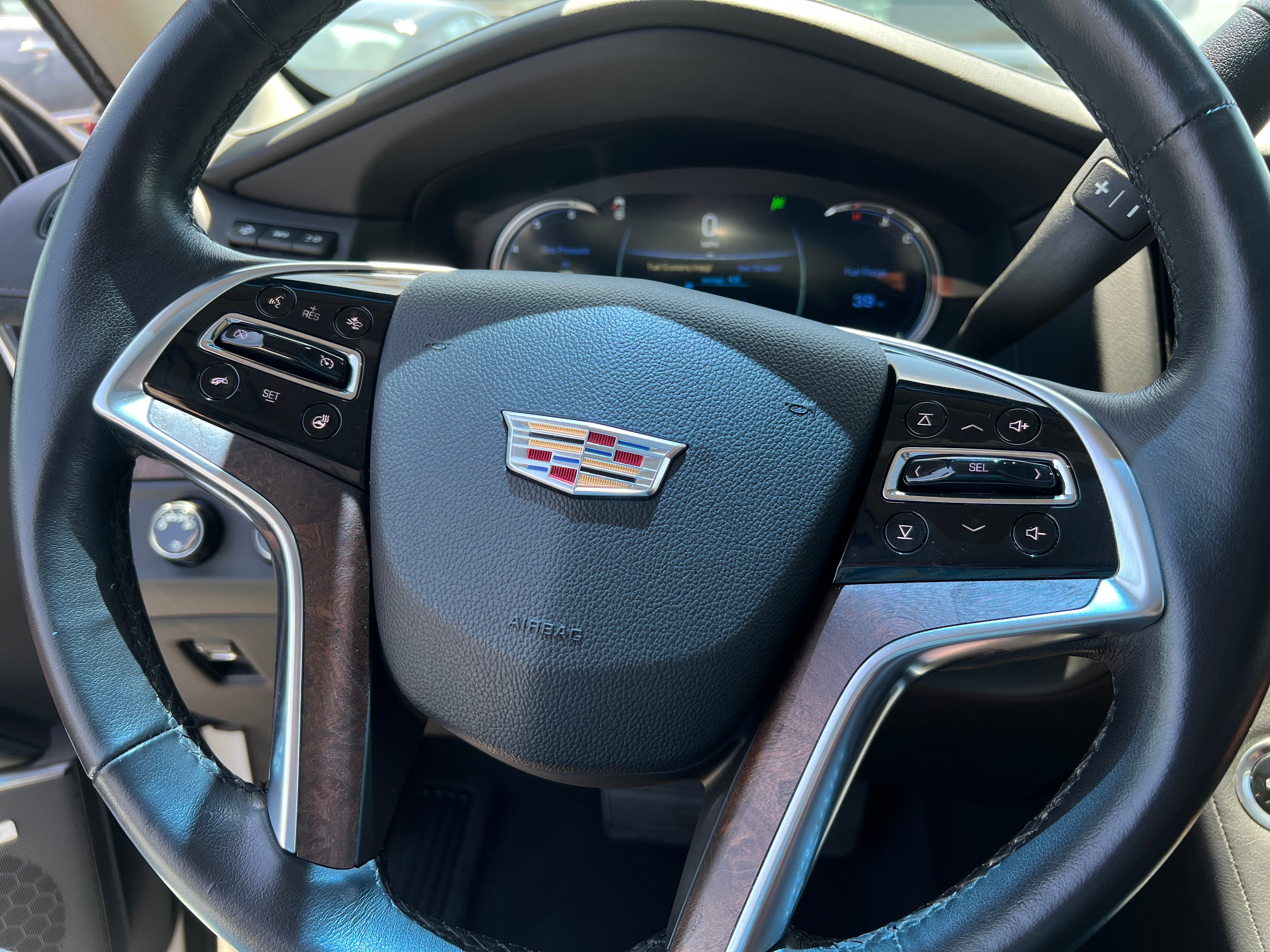 Thumbnail: 2016 Cadillac Escalade - 4