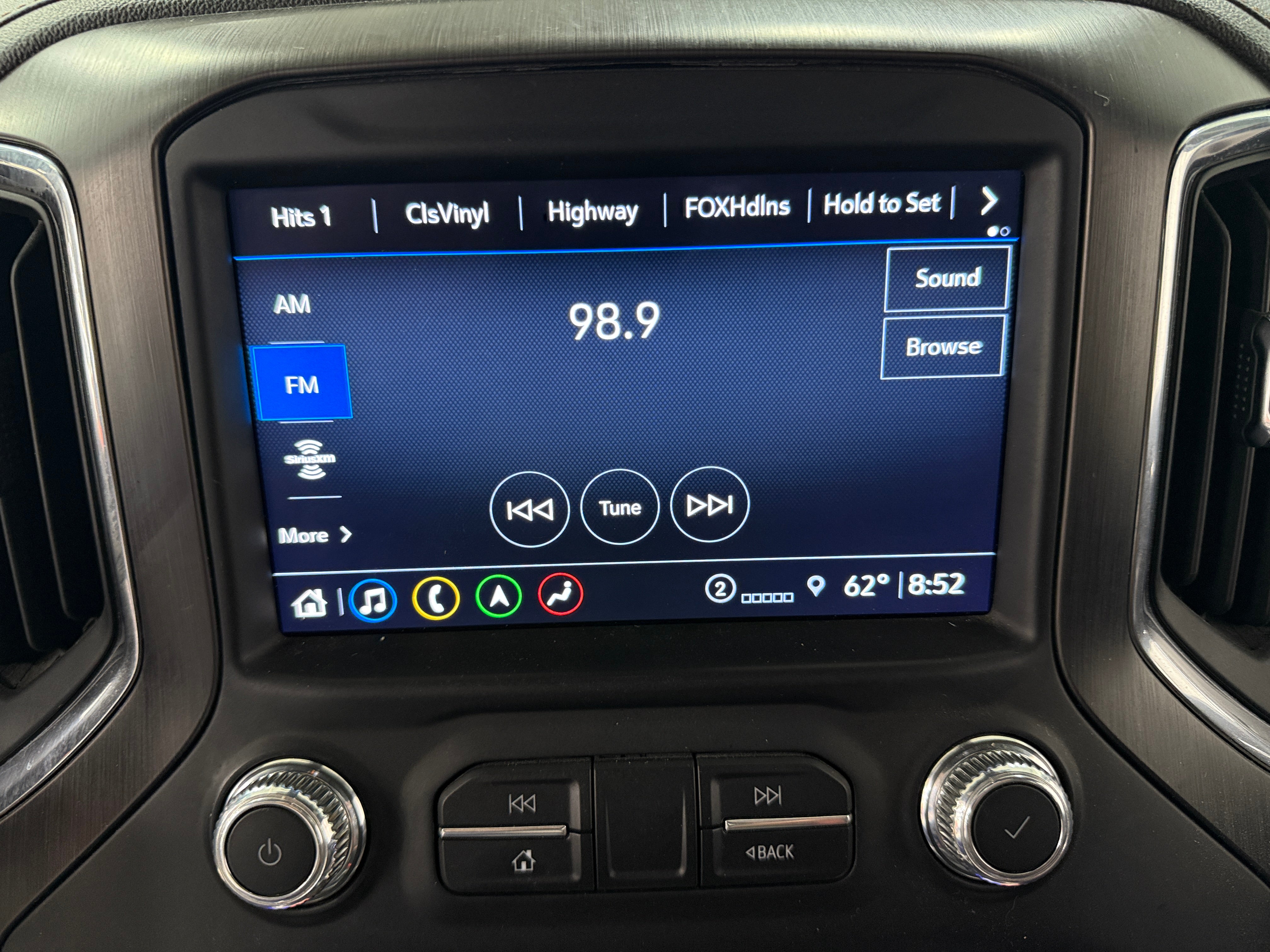 2022 GMC Sierra 2500 AT4 3