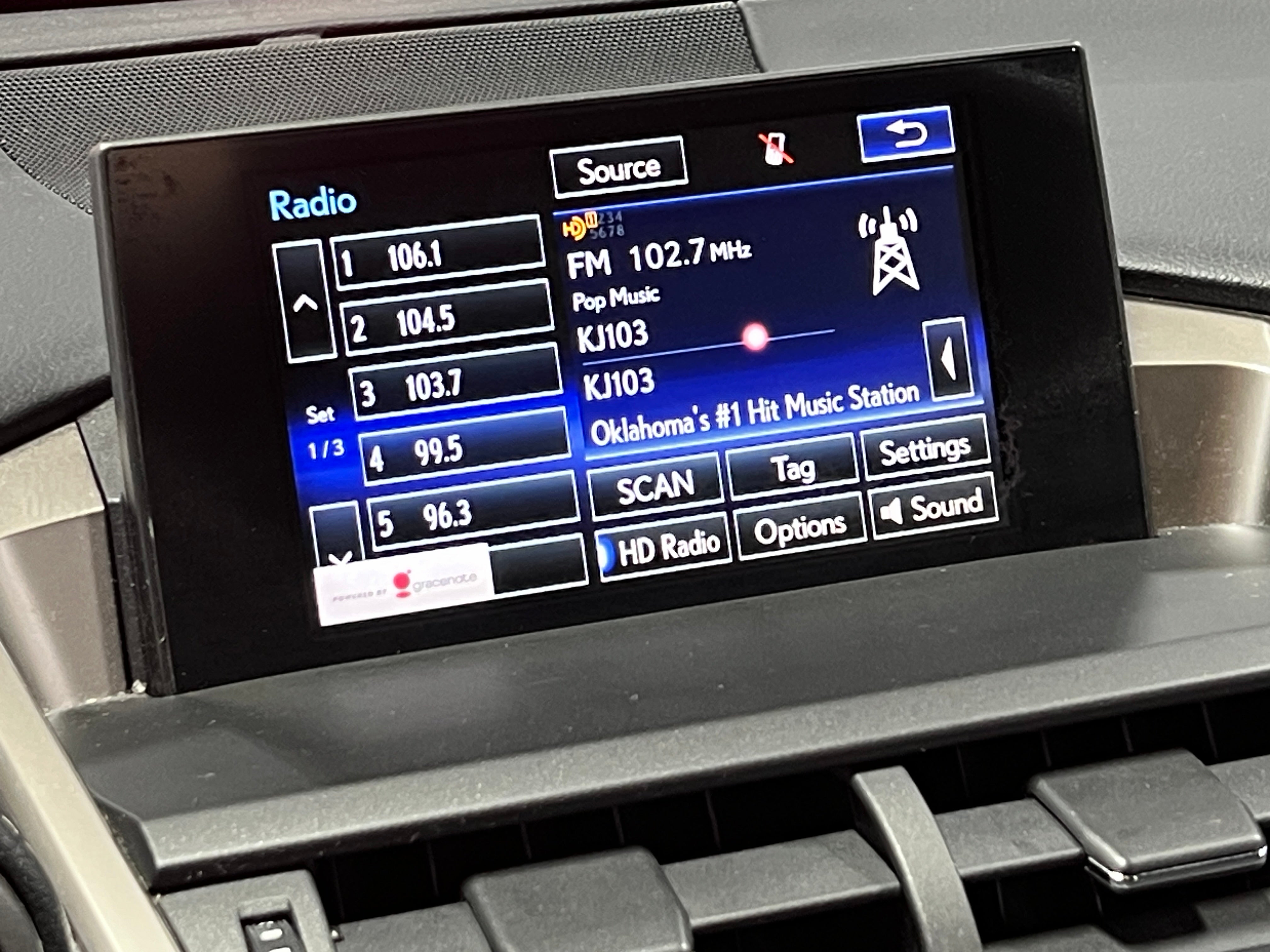 2016 Lexus NX 200t 3
