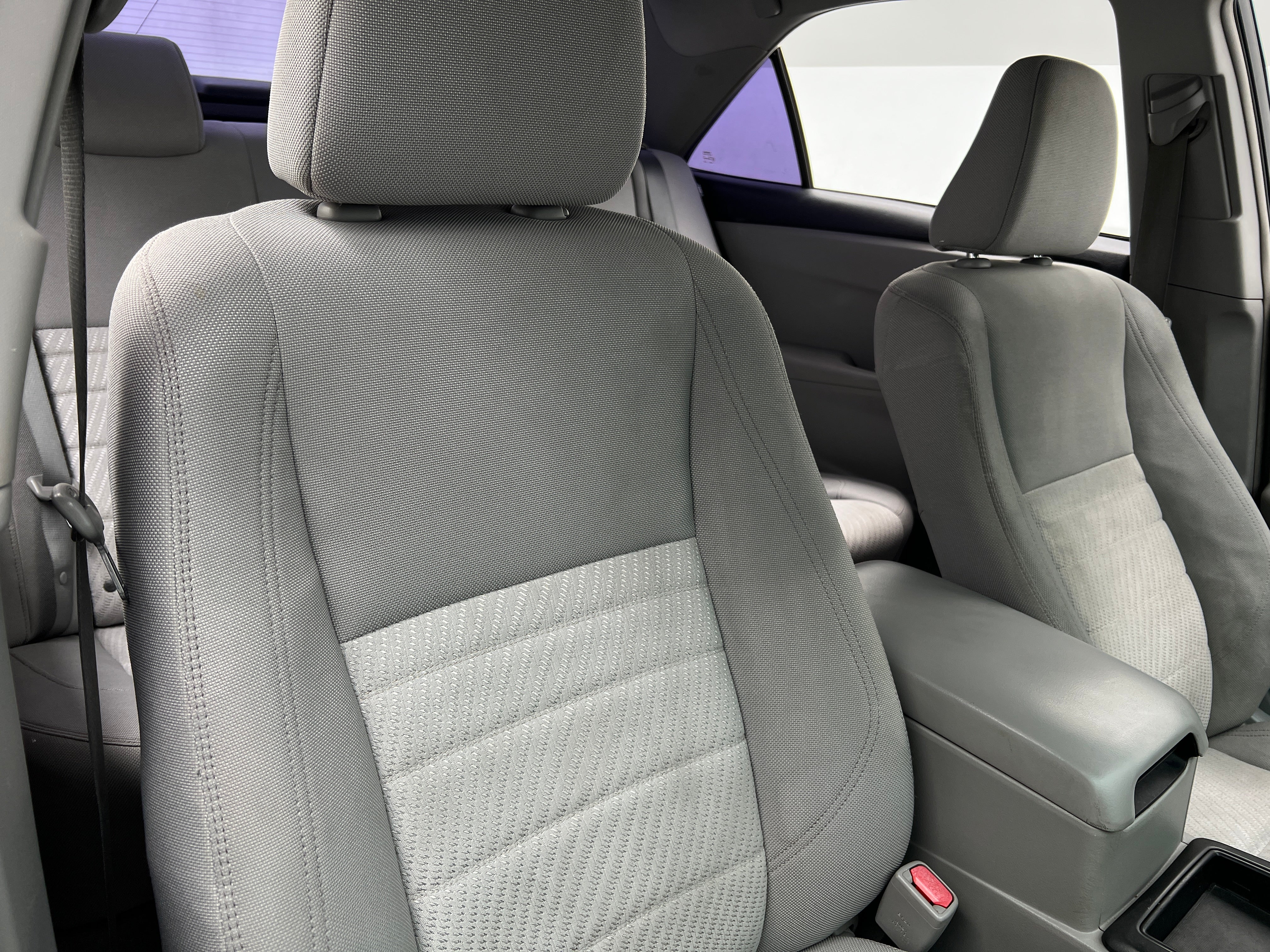 2017 Toyota Camry LE 2