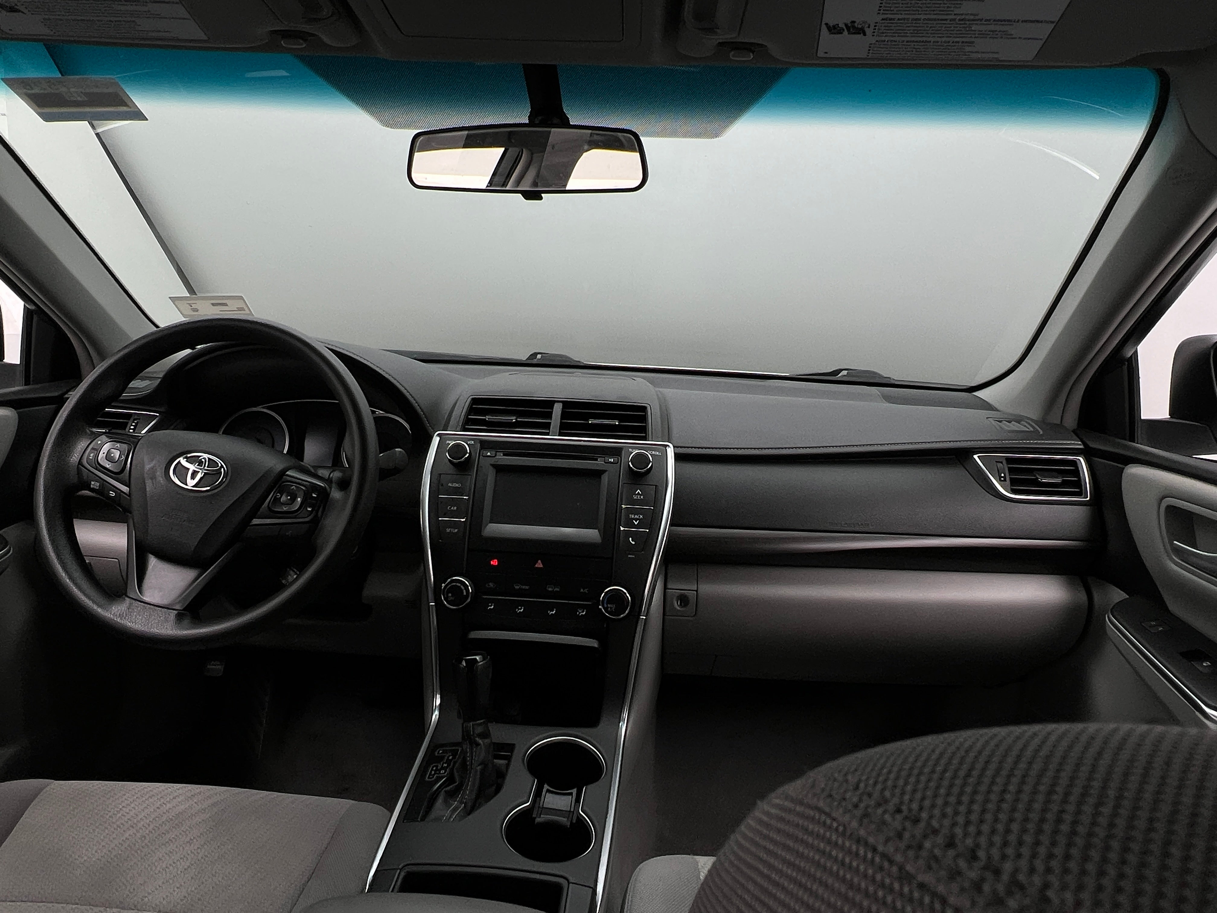 2017 Toyota Camry LE 3