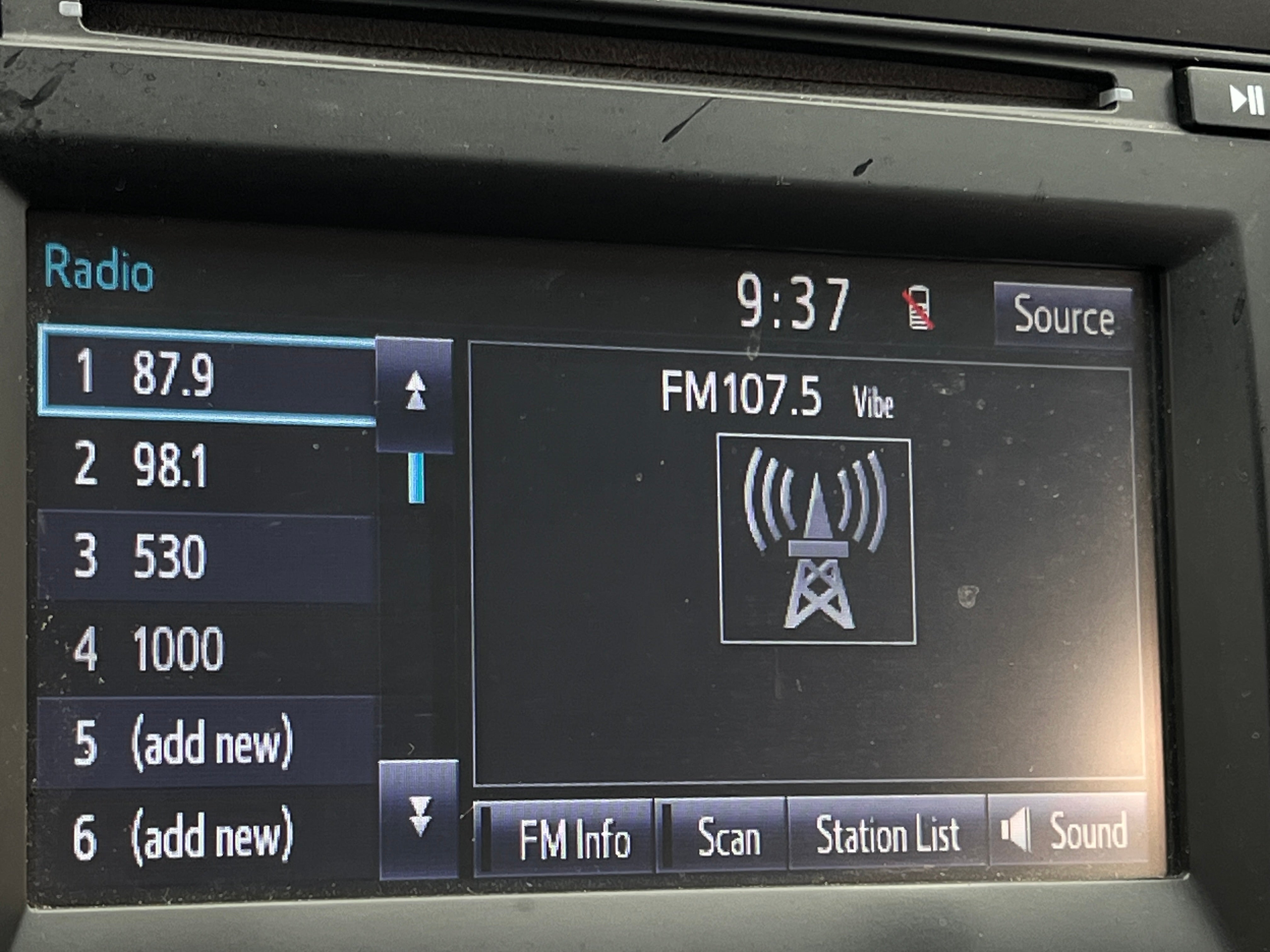 2017 Toyota Camry LE 4