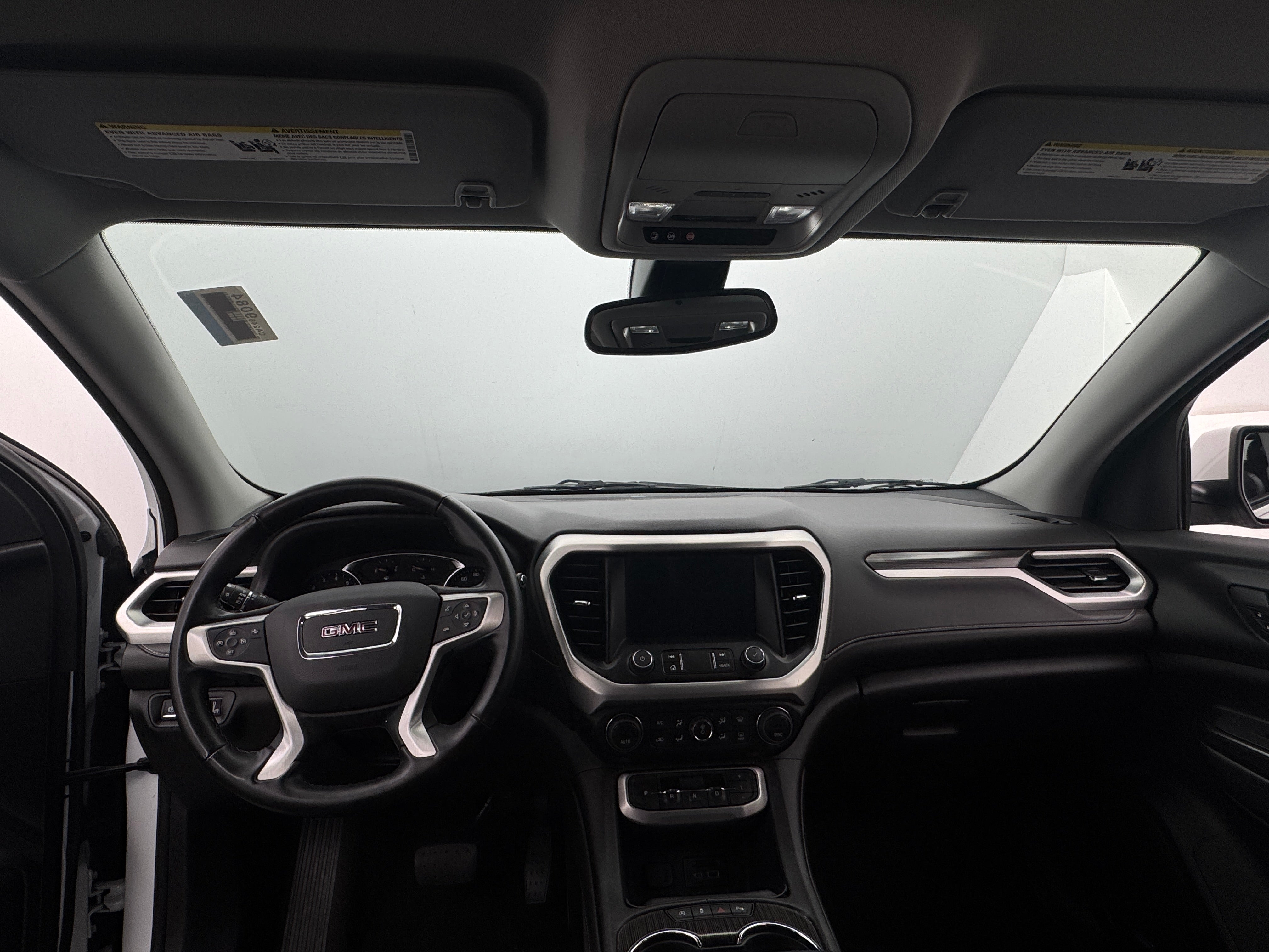 2023 GMC Acadia SLT 2
