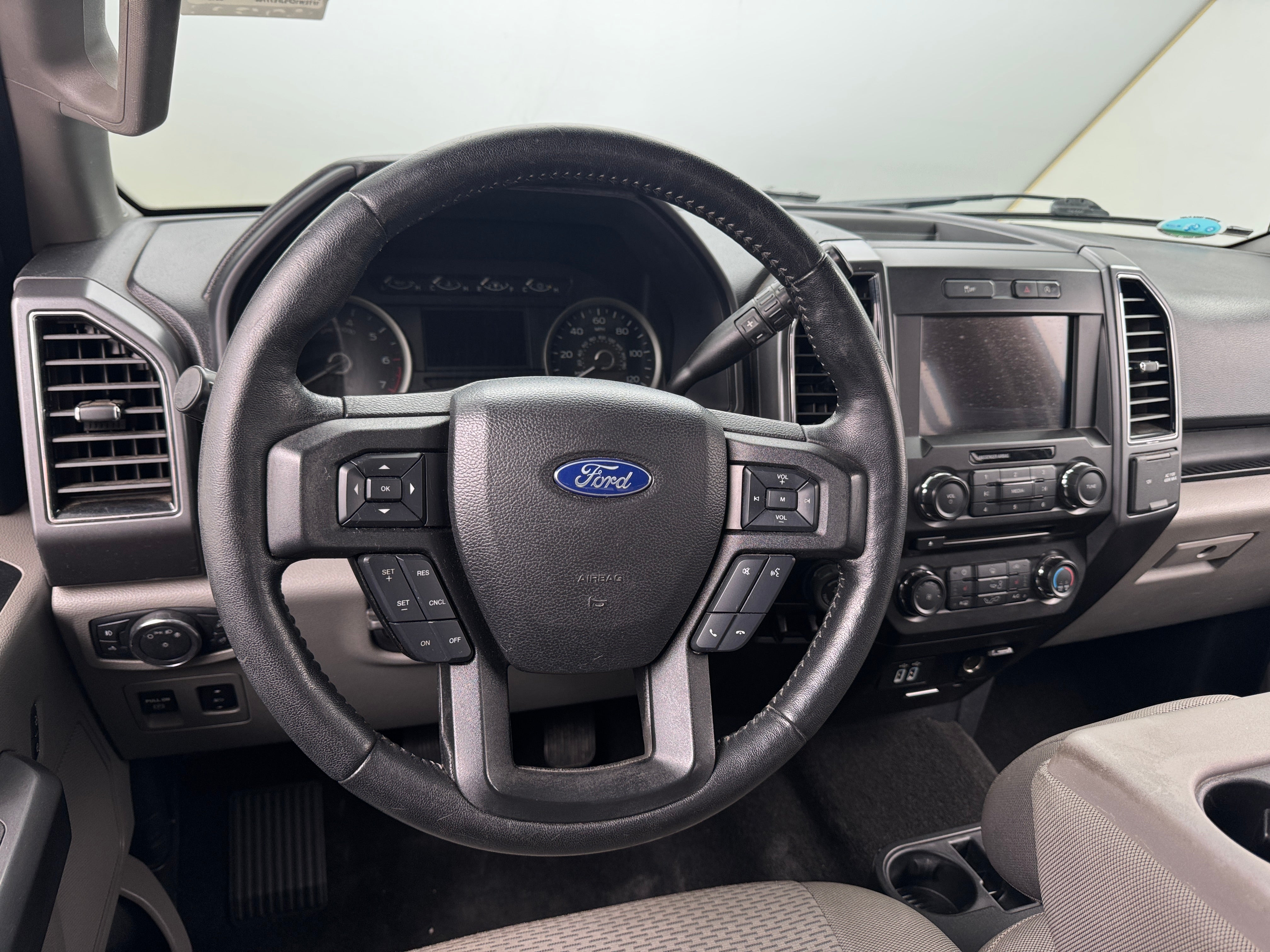 2018 Ford Econoline E-150 5