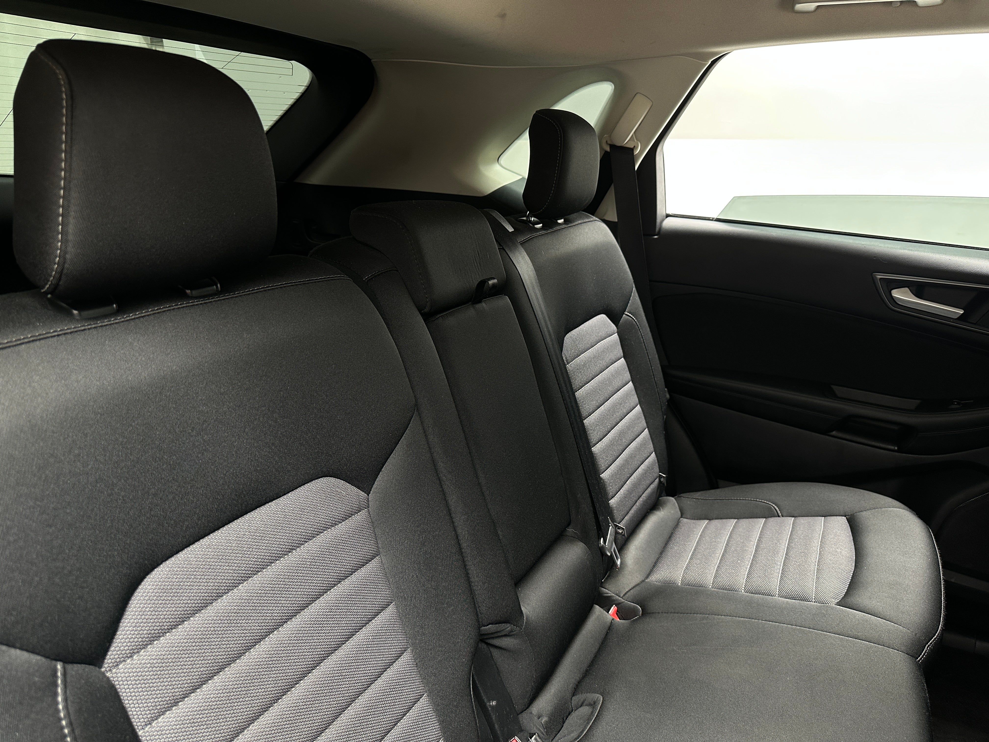 2019 Ford Edge SE 6