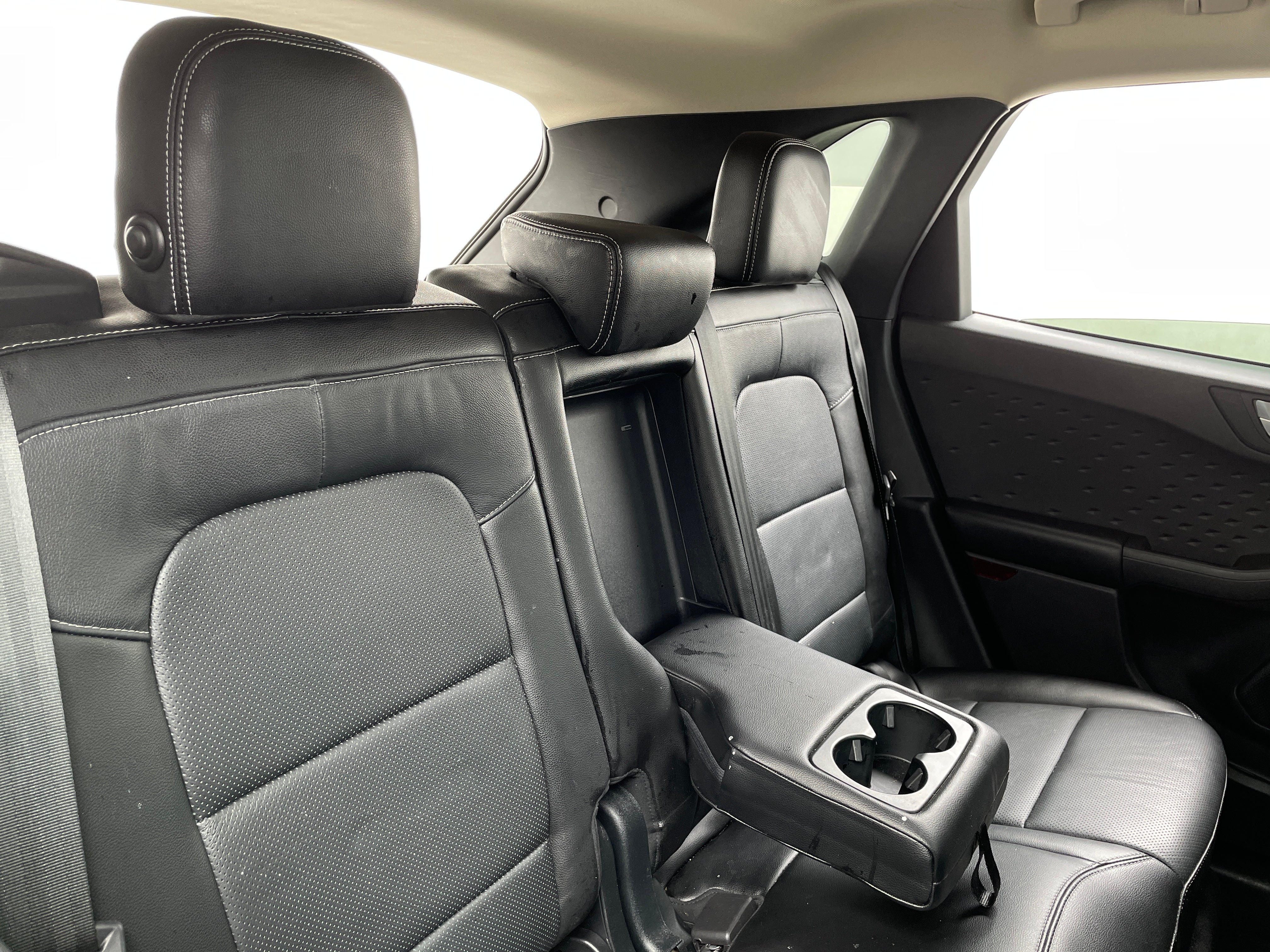2020 Ford Escape Titanium Hybrid 5