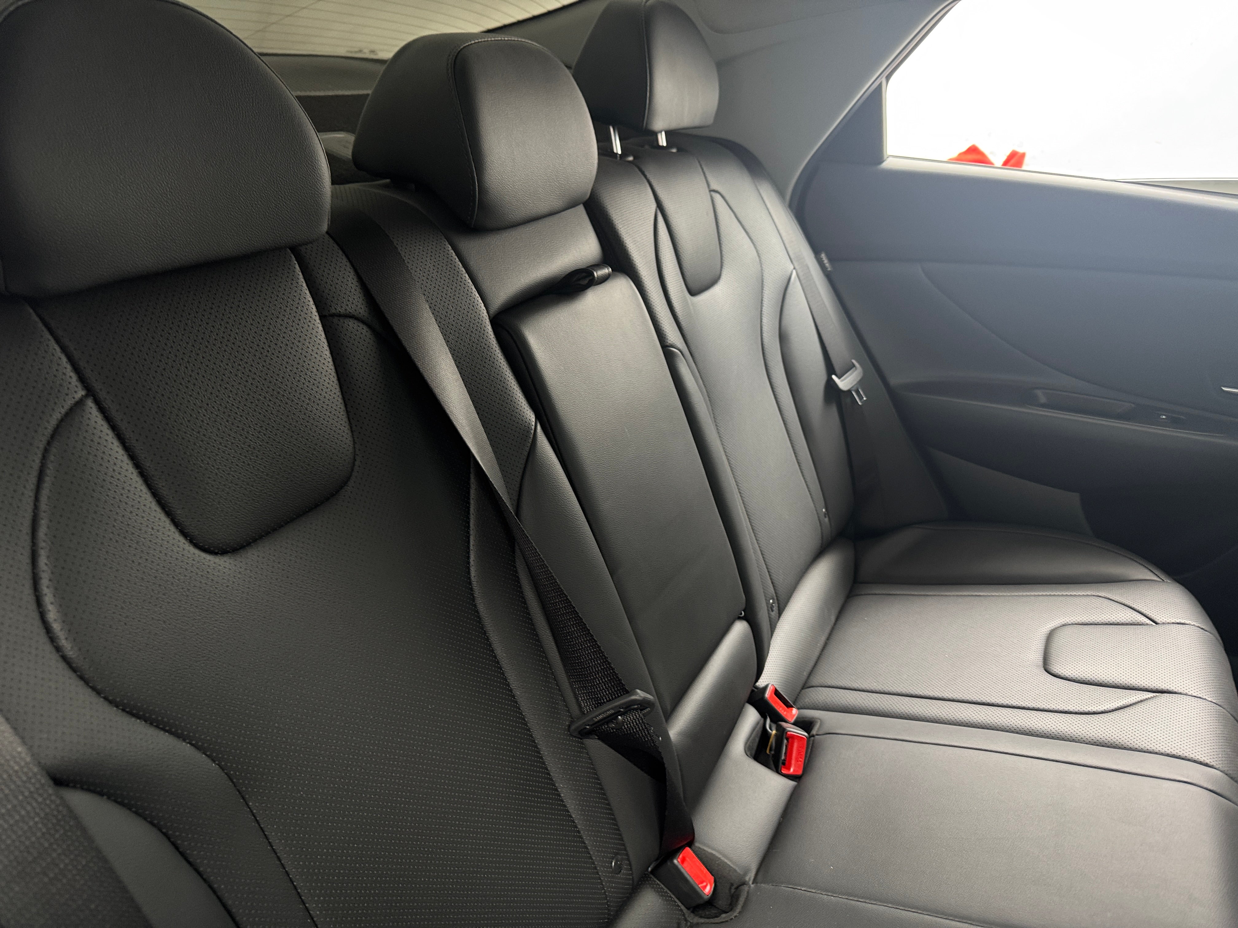 2024 Hyundai Elantra Limited Edition 5