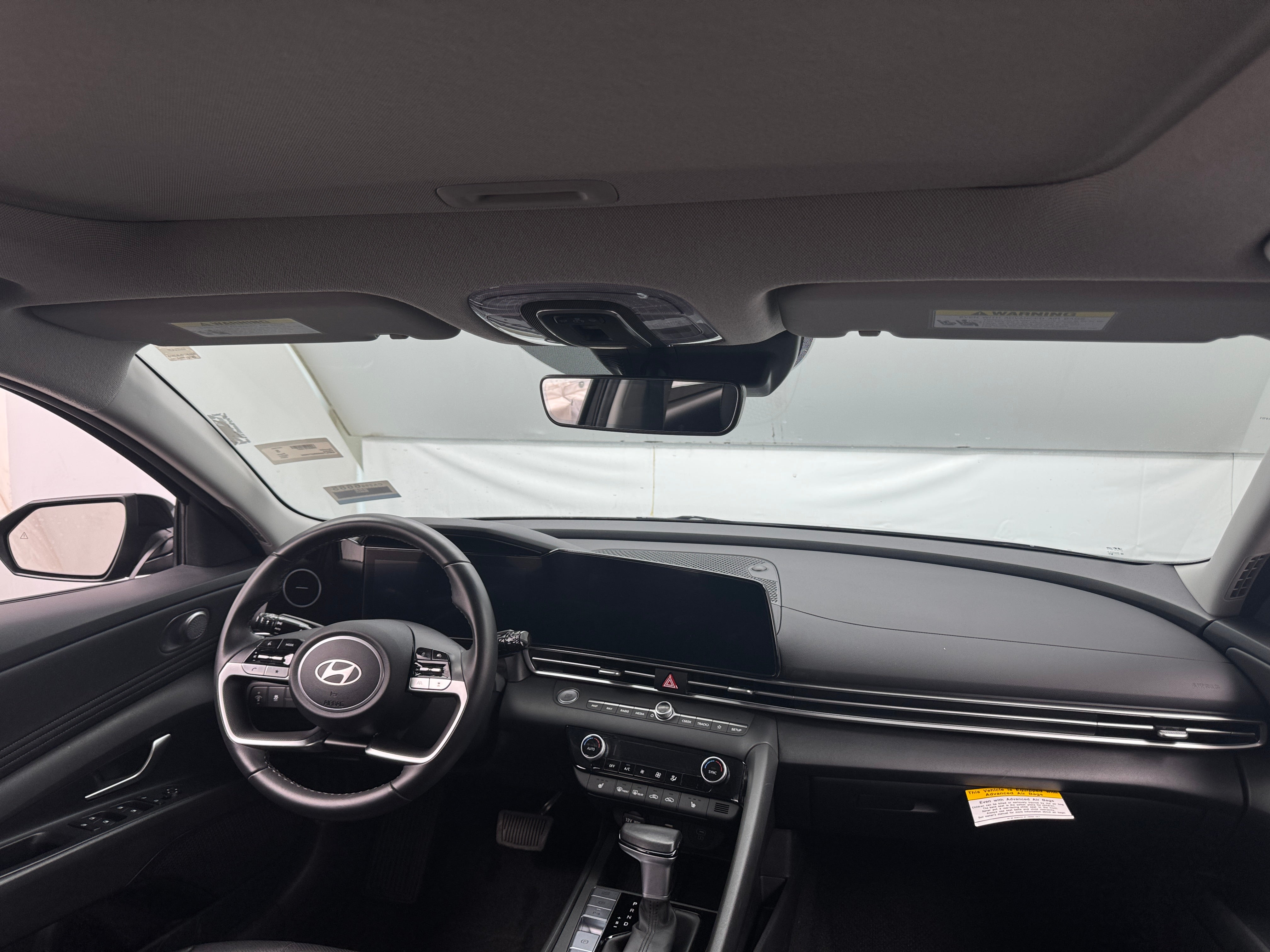 2024 Hyundai Elantra Limited Edition 2