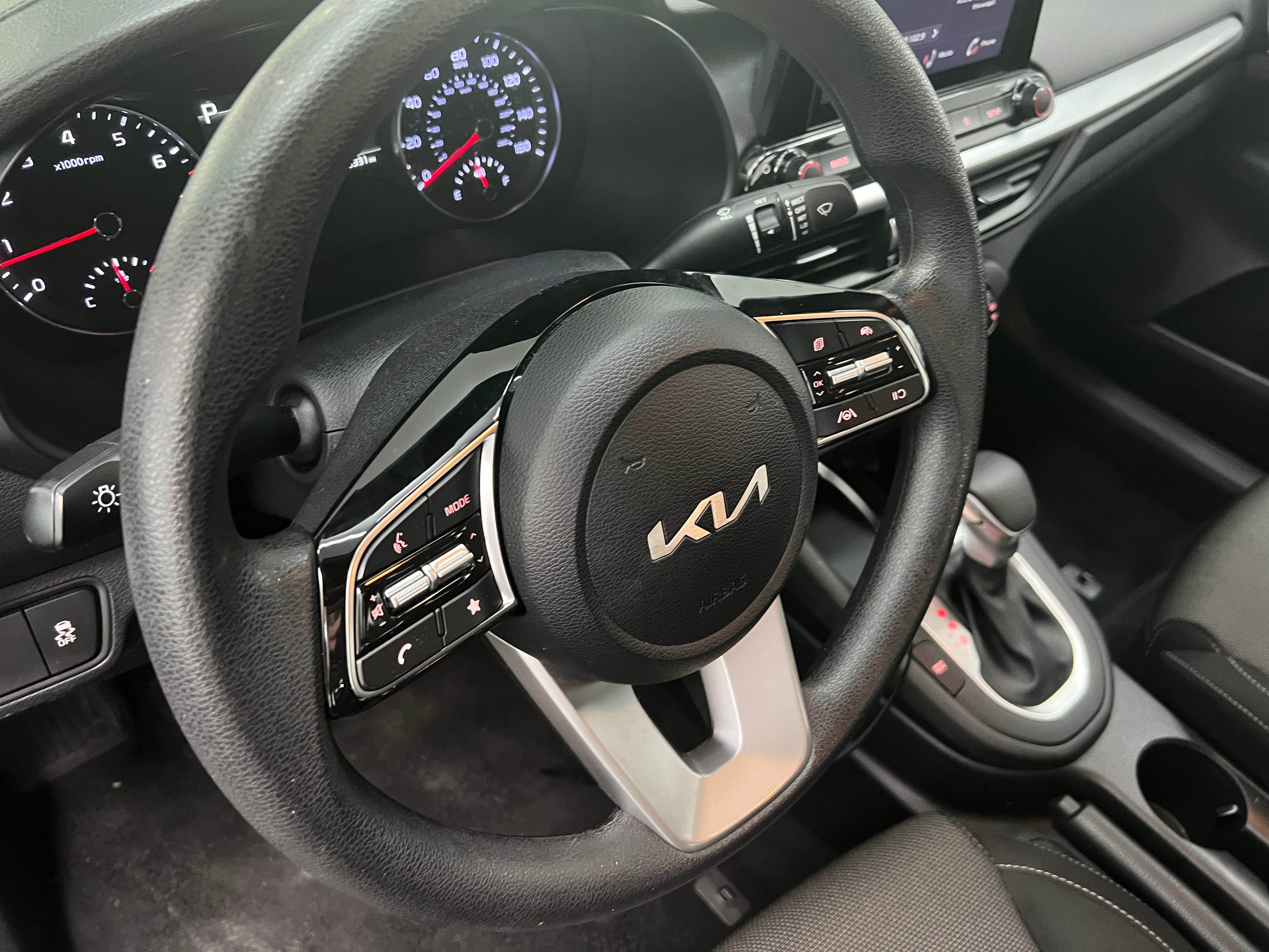 2024 Kia Forte LXS 5