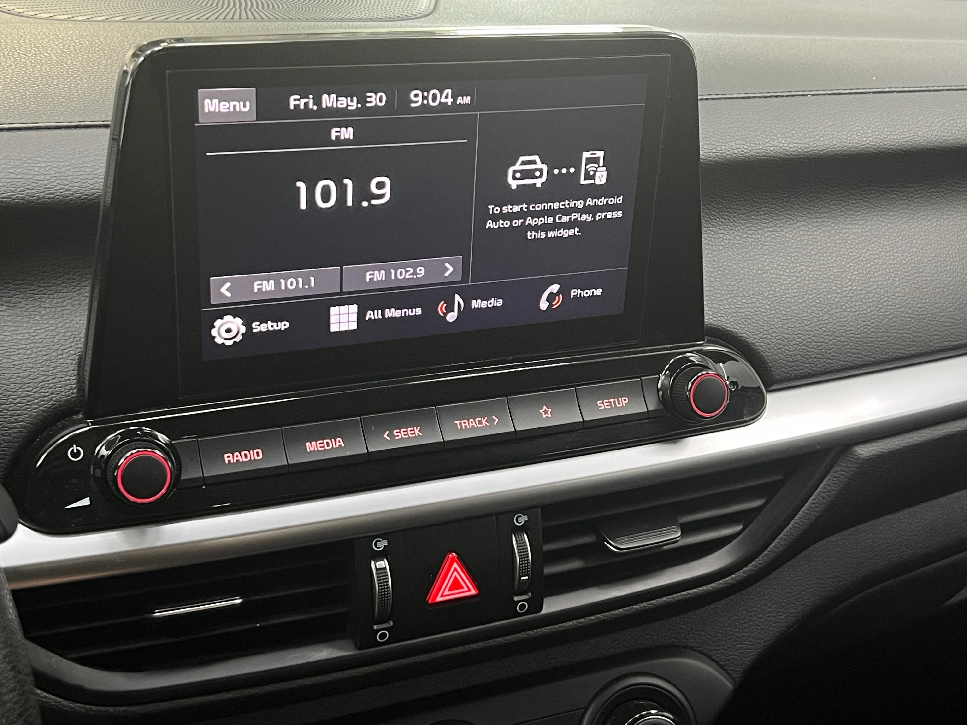 2024 Kia Forte LXS 4