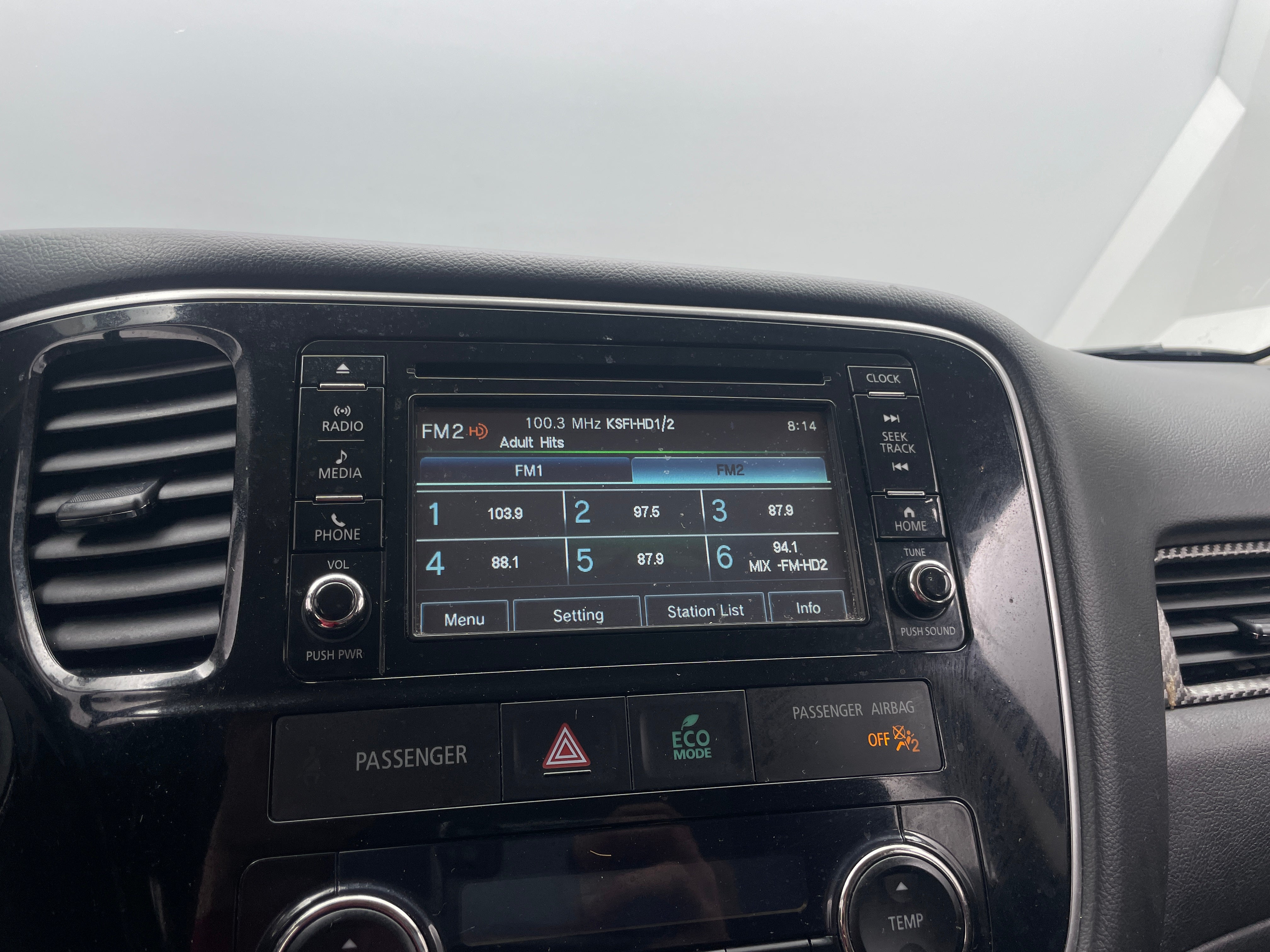 2017 Mitsubishi Outlander ES 4