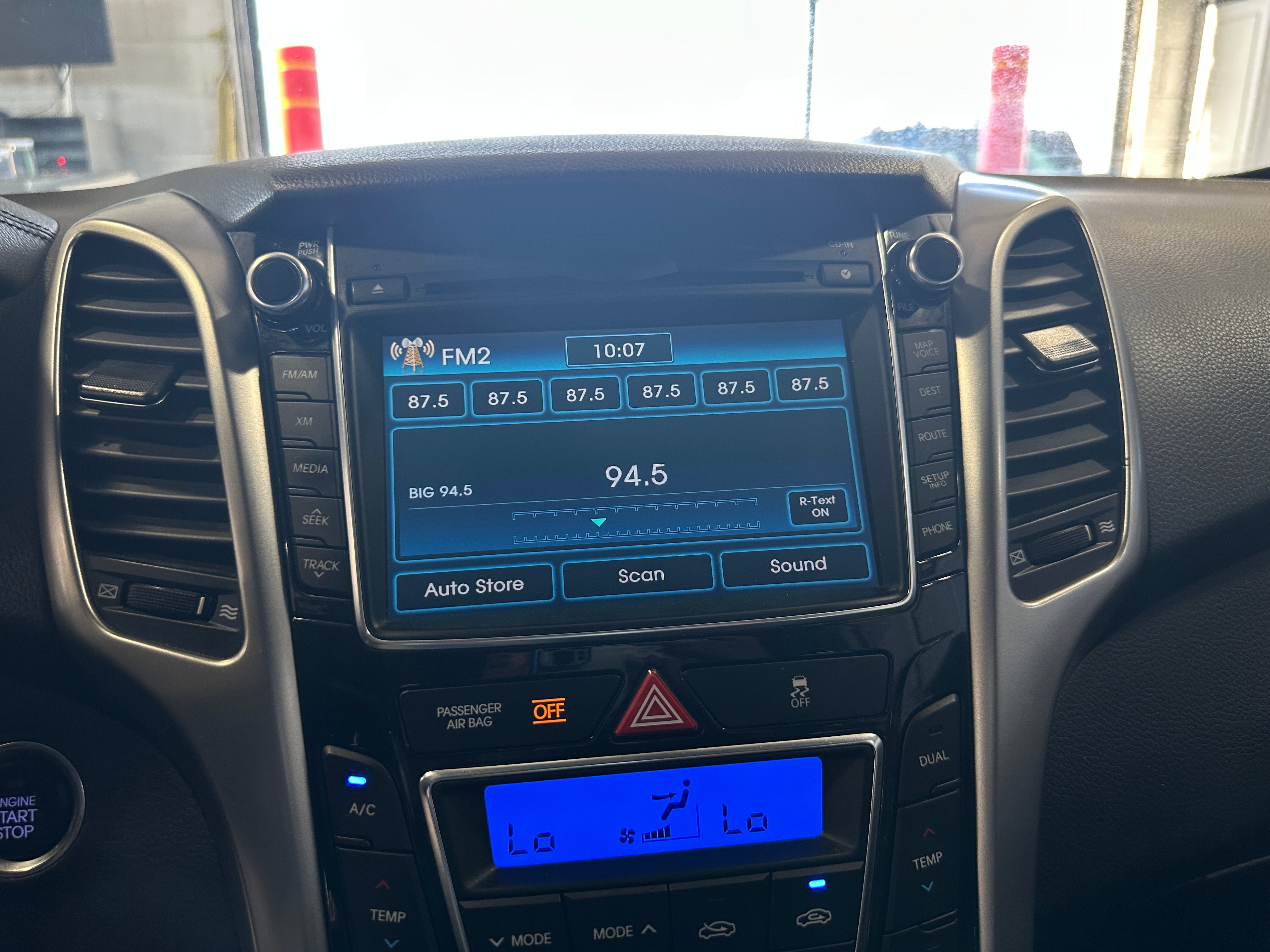 2015 Hyundai Elantra Base 4