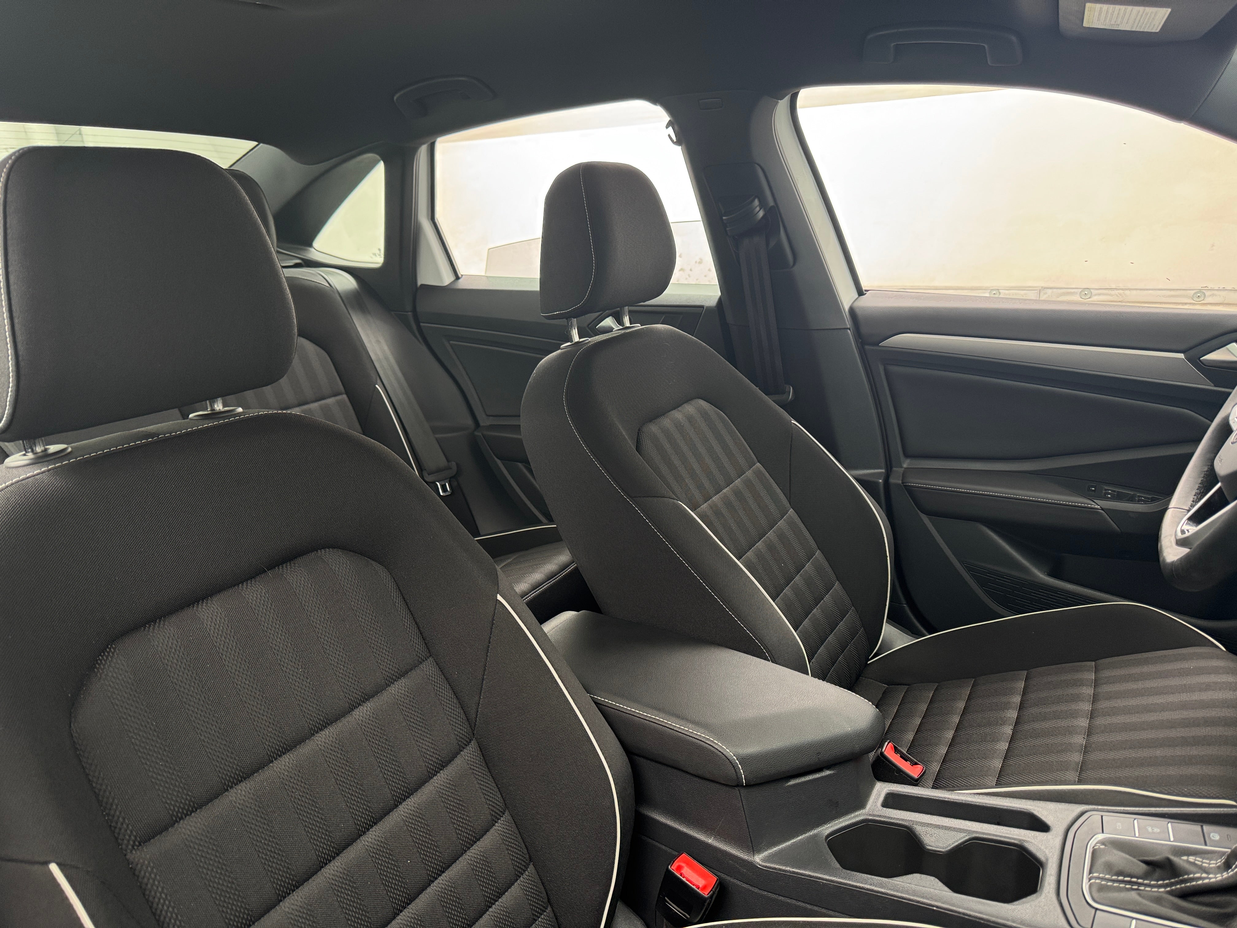 2024 Volkswagen Jetta Sport 2