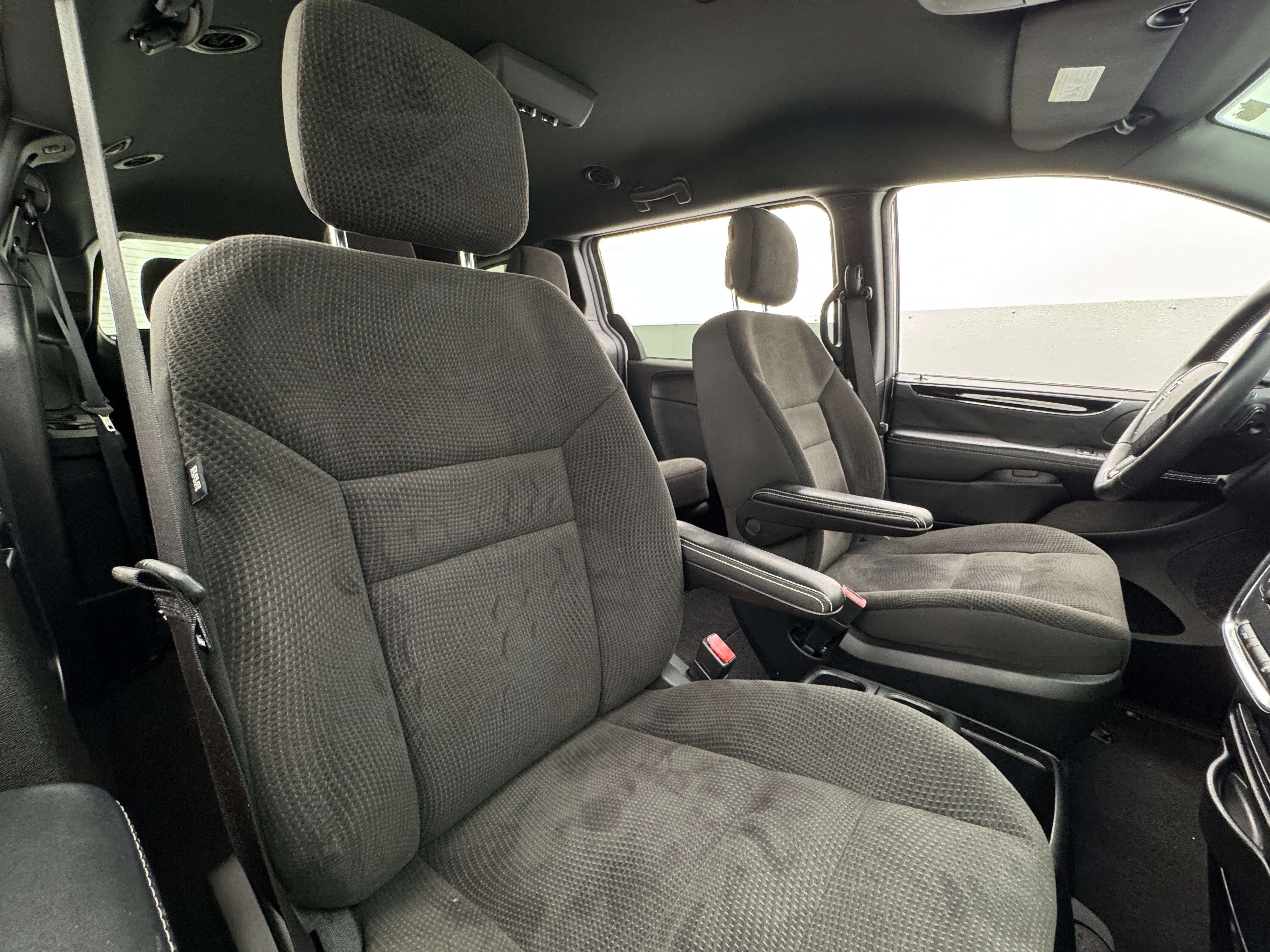 2018 Dodge Grand Caravan SE 2