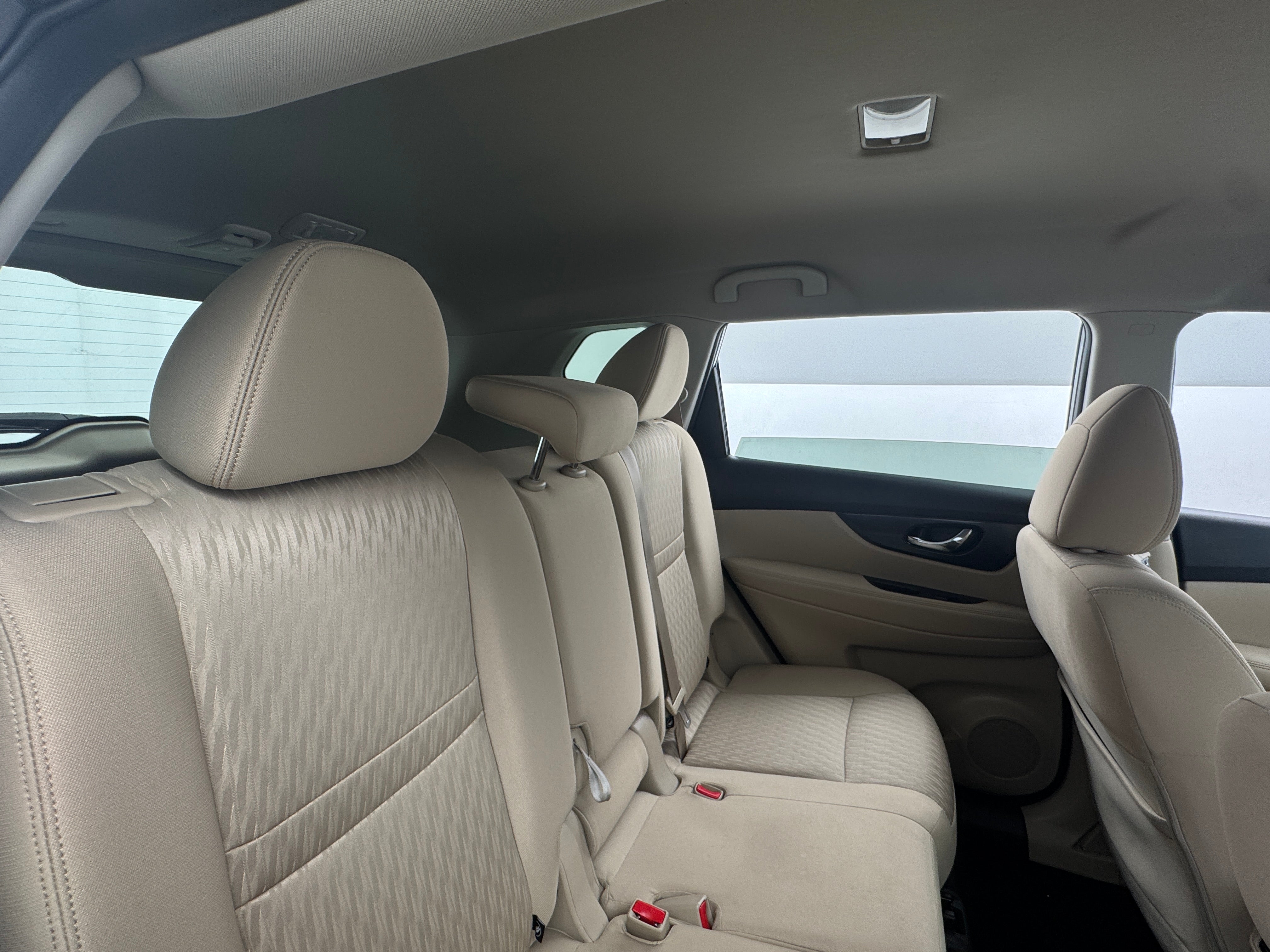 2017 Nissan Rogue SV 6