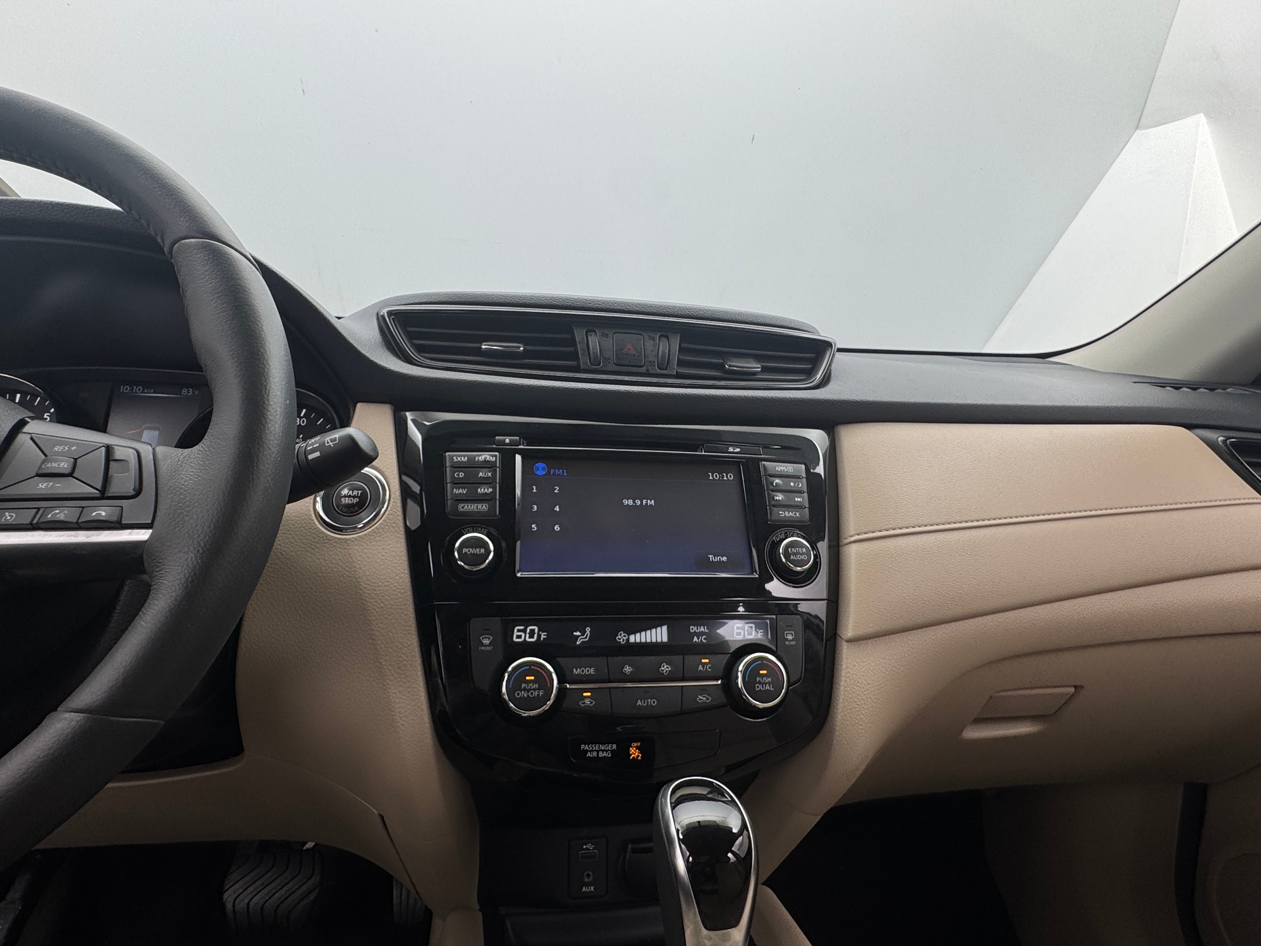 2017 Nissan Rogue SV 4