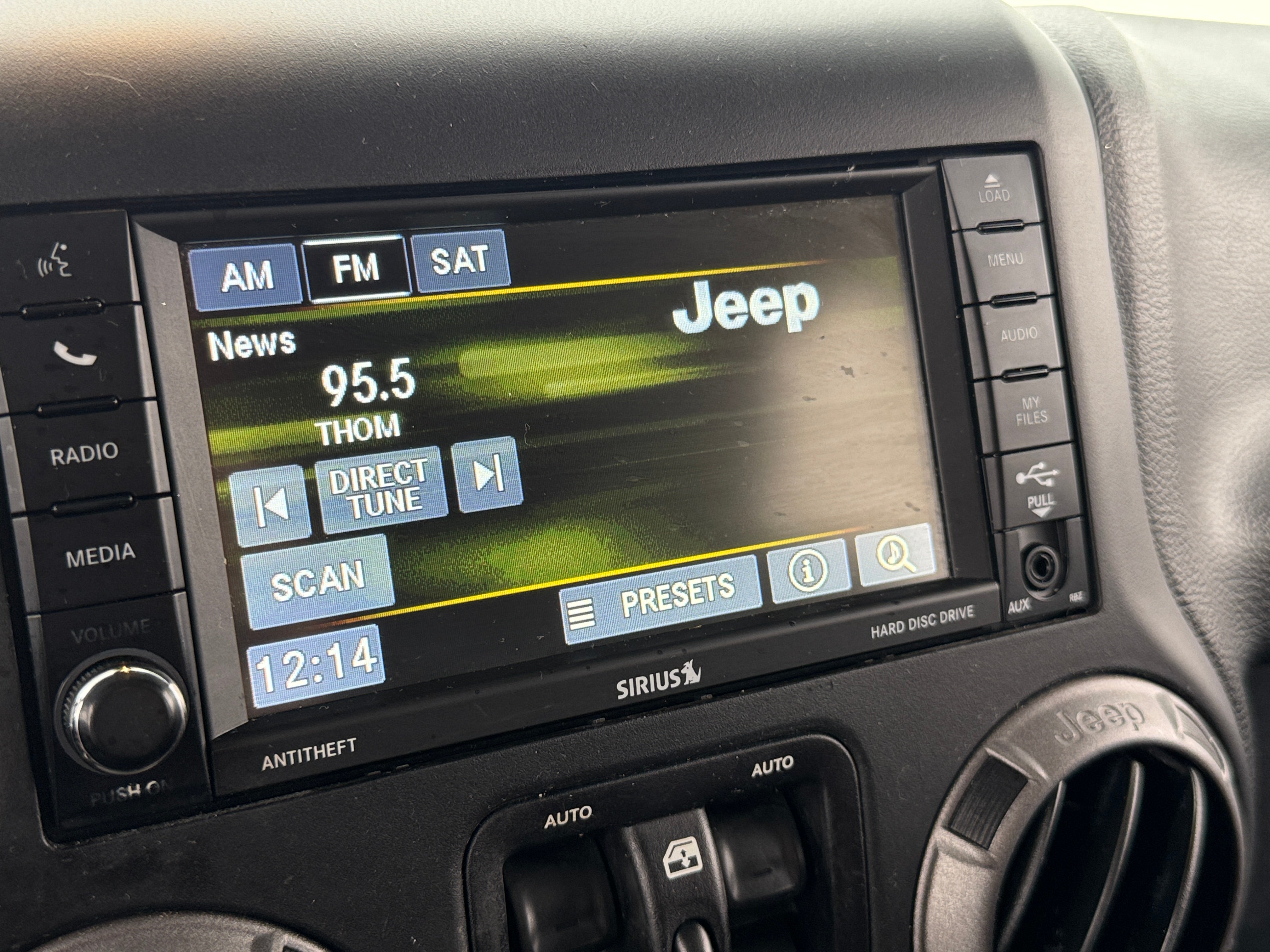2017 Jeep Wrangler Unlimited Sport S 4