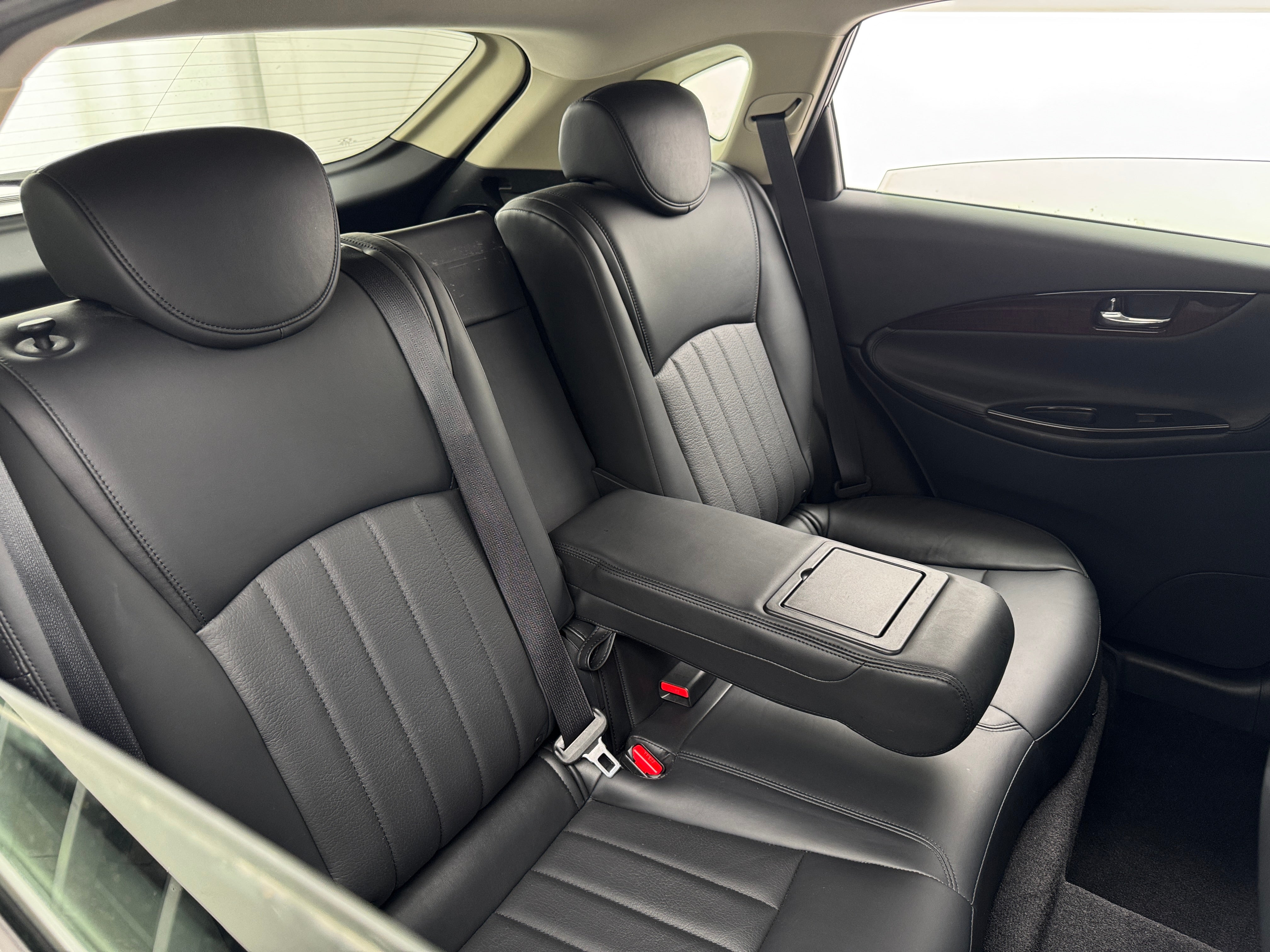 2017 INFINITI QX50 Base 5
