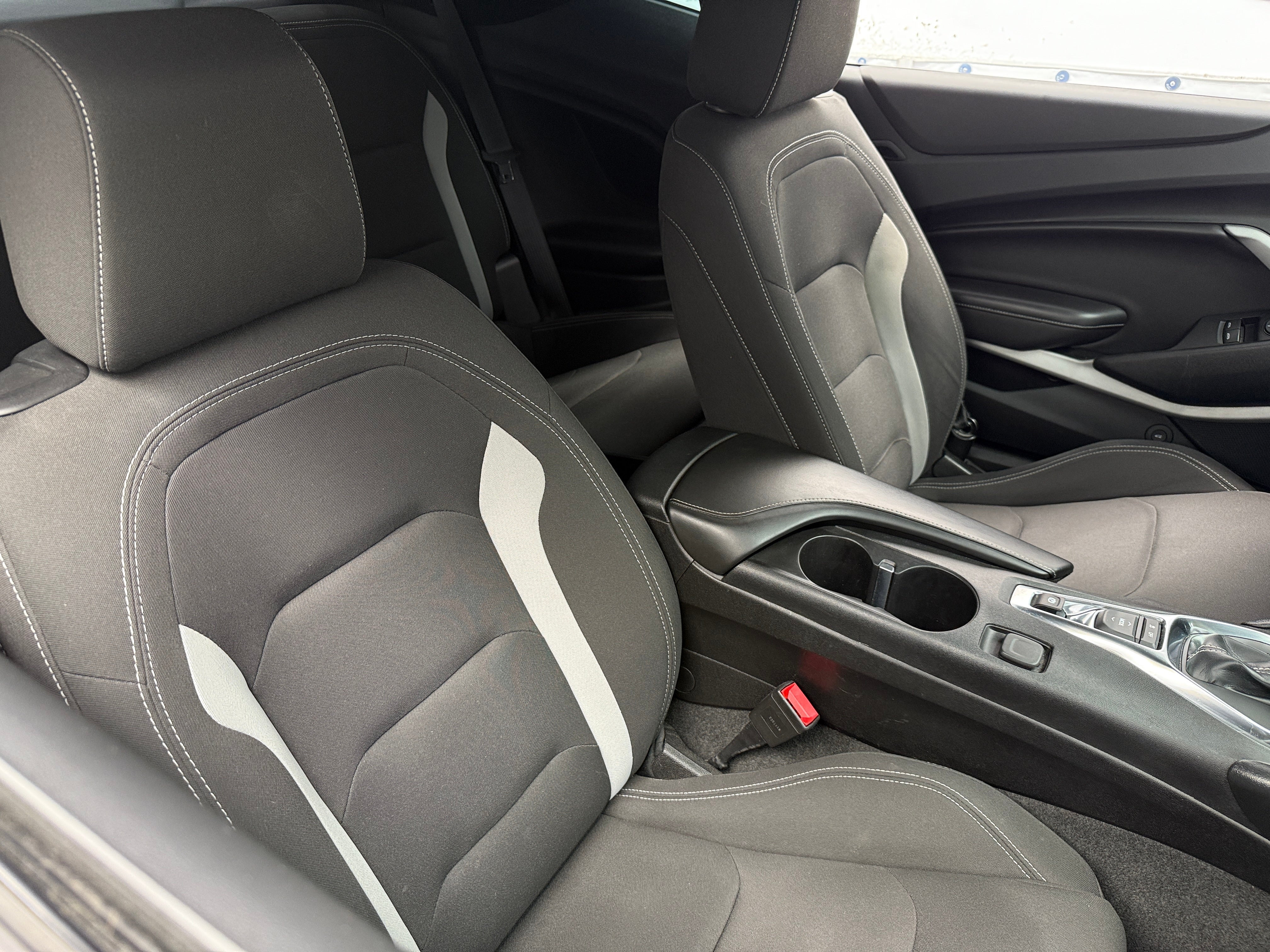 2018 Chevrolet Camaro LT 2