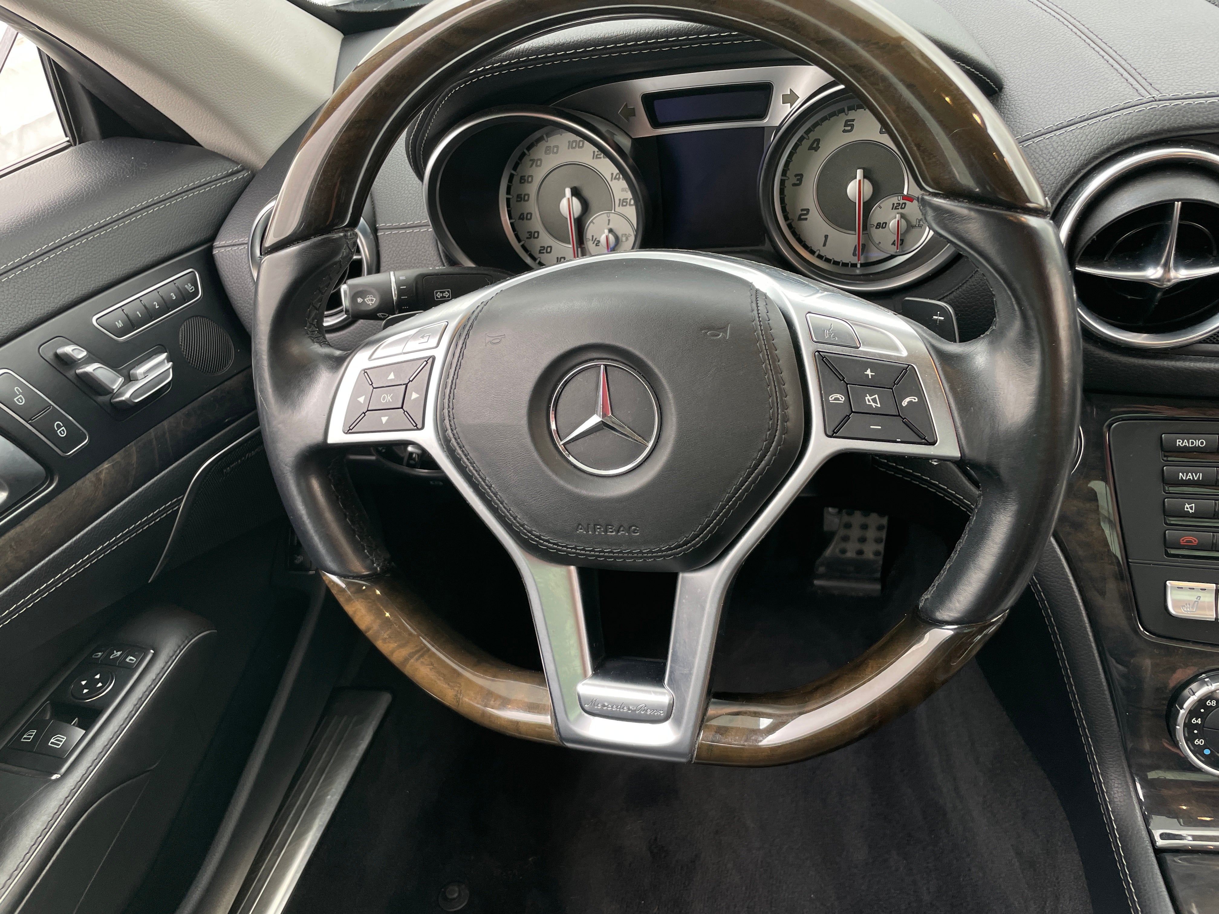 2013 Mercedes-Benz SL-Class SL 550 4