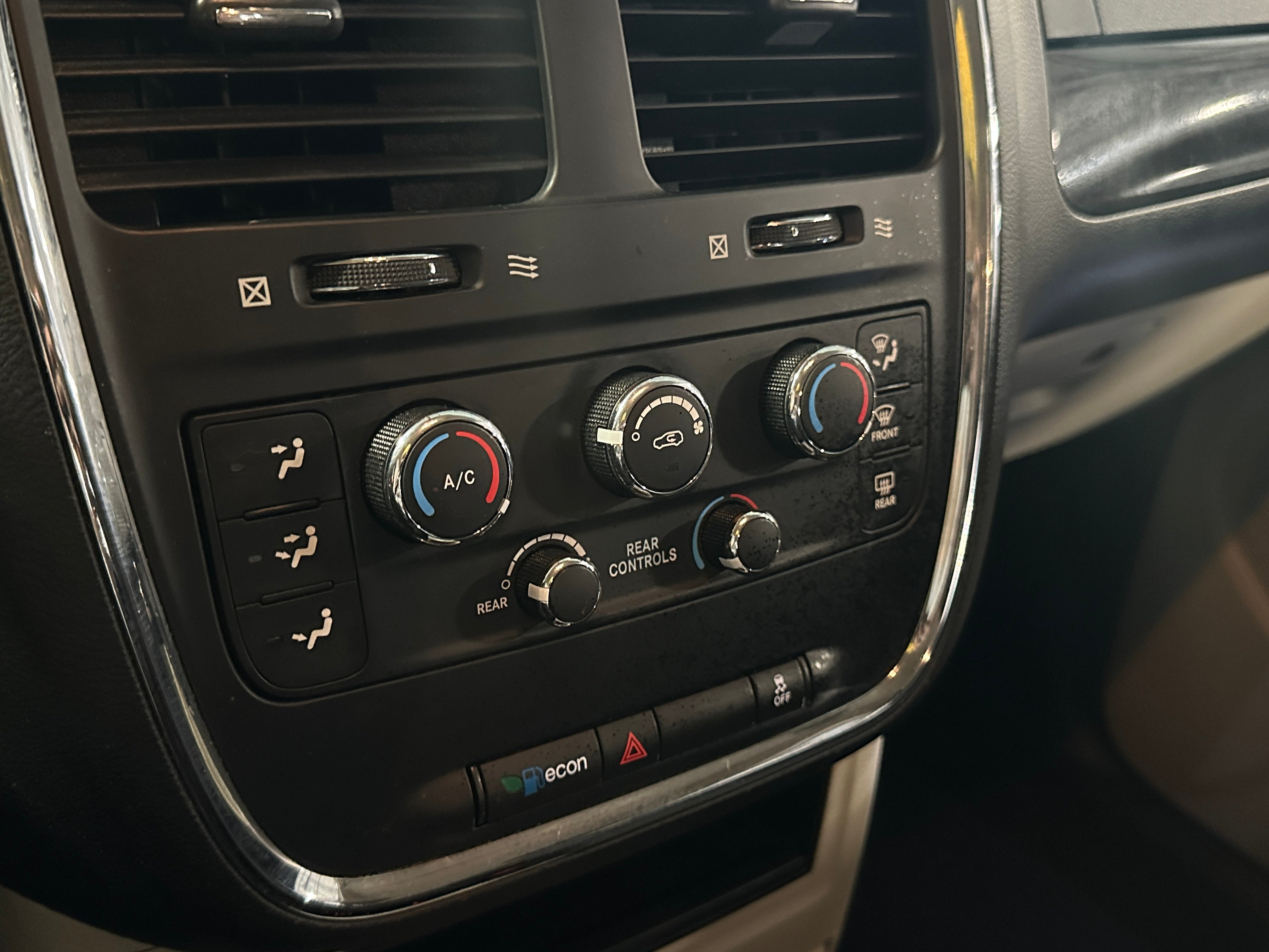 2016 Dodge Grand Caravan SE 4