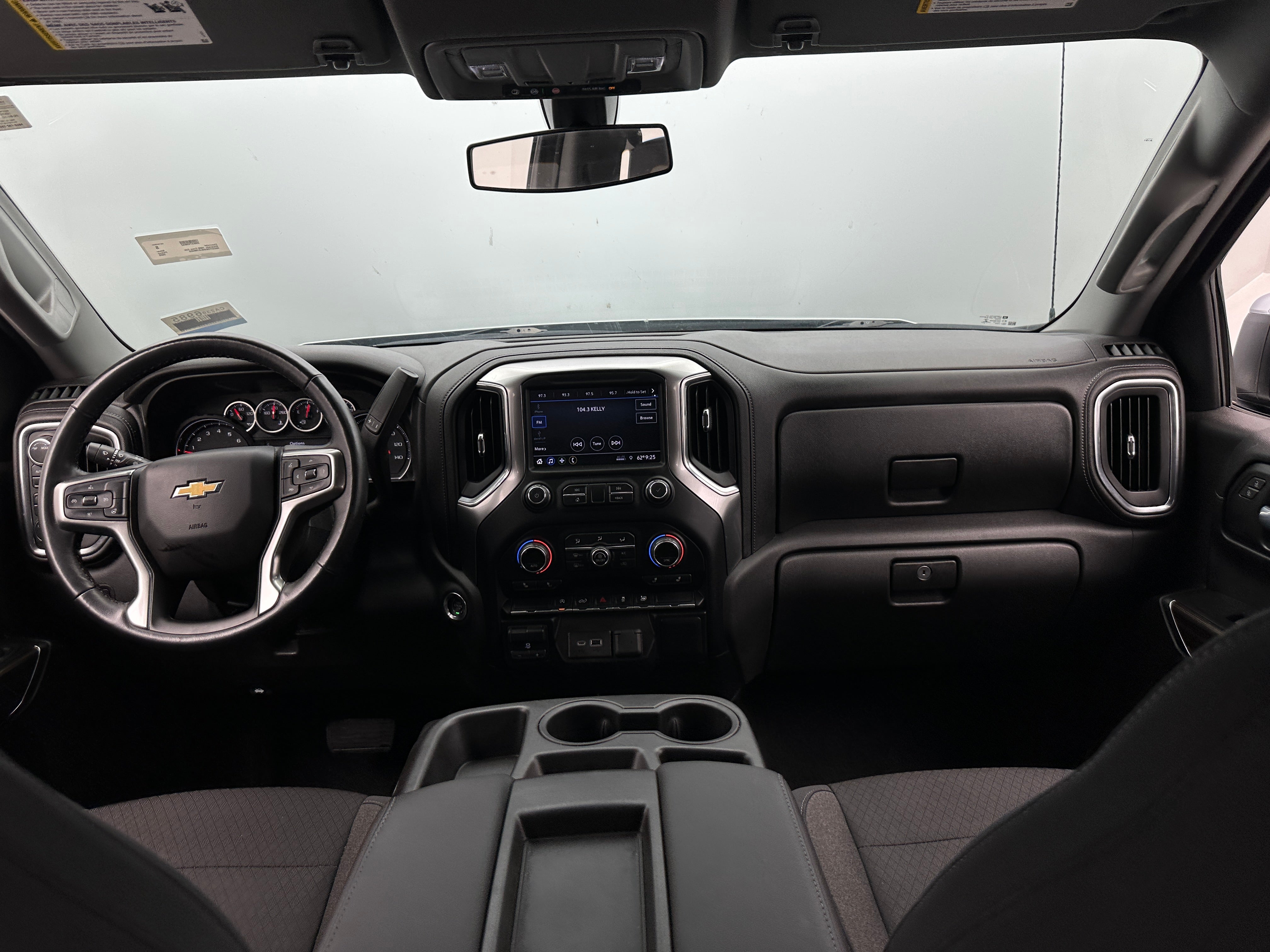 2020 Chevrolet Silverado 1500 LT 3