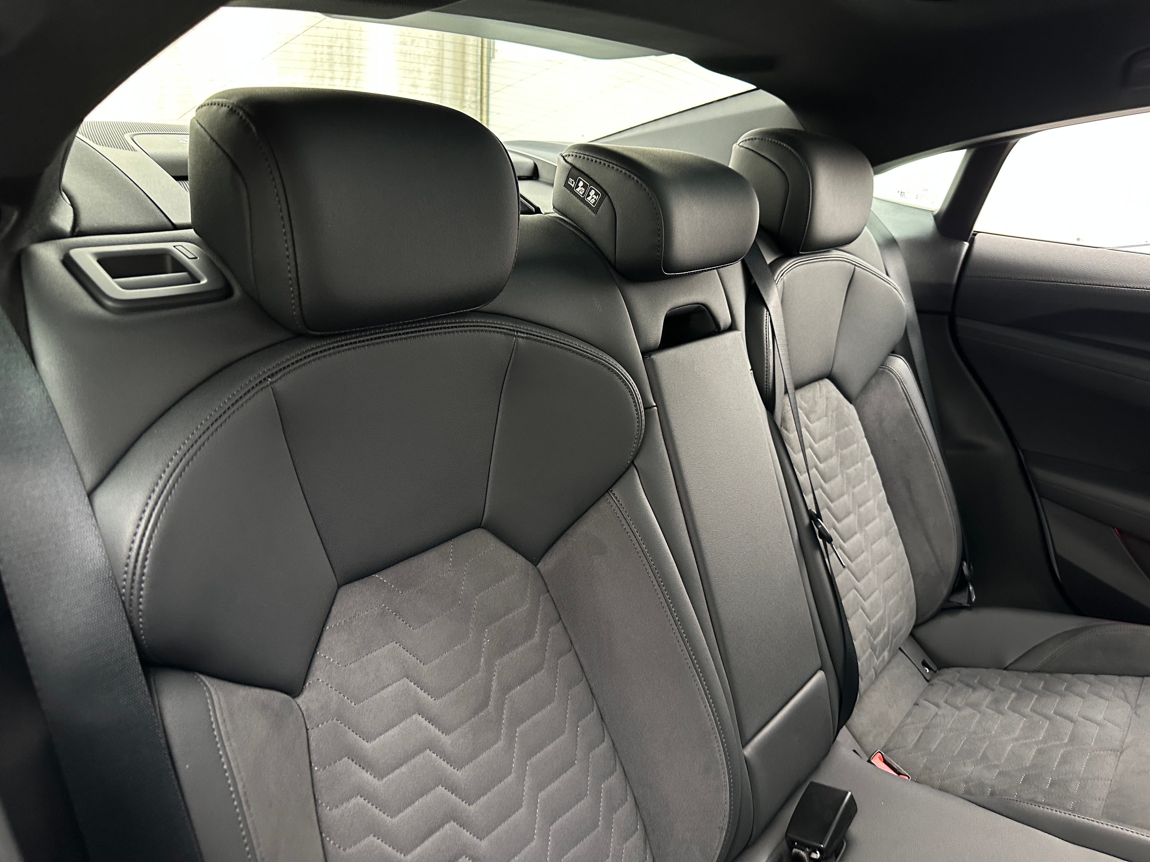 2022 Audi e-tron GT Prestige 5