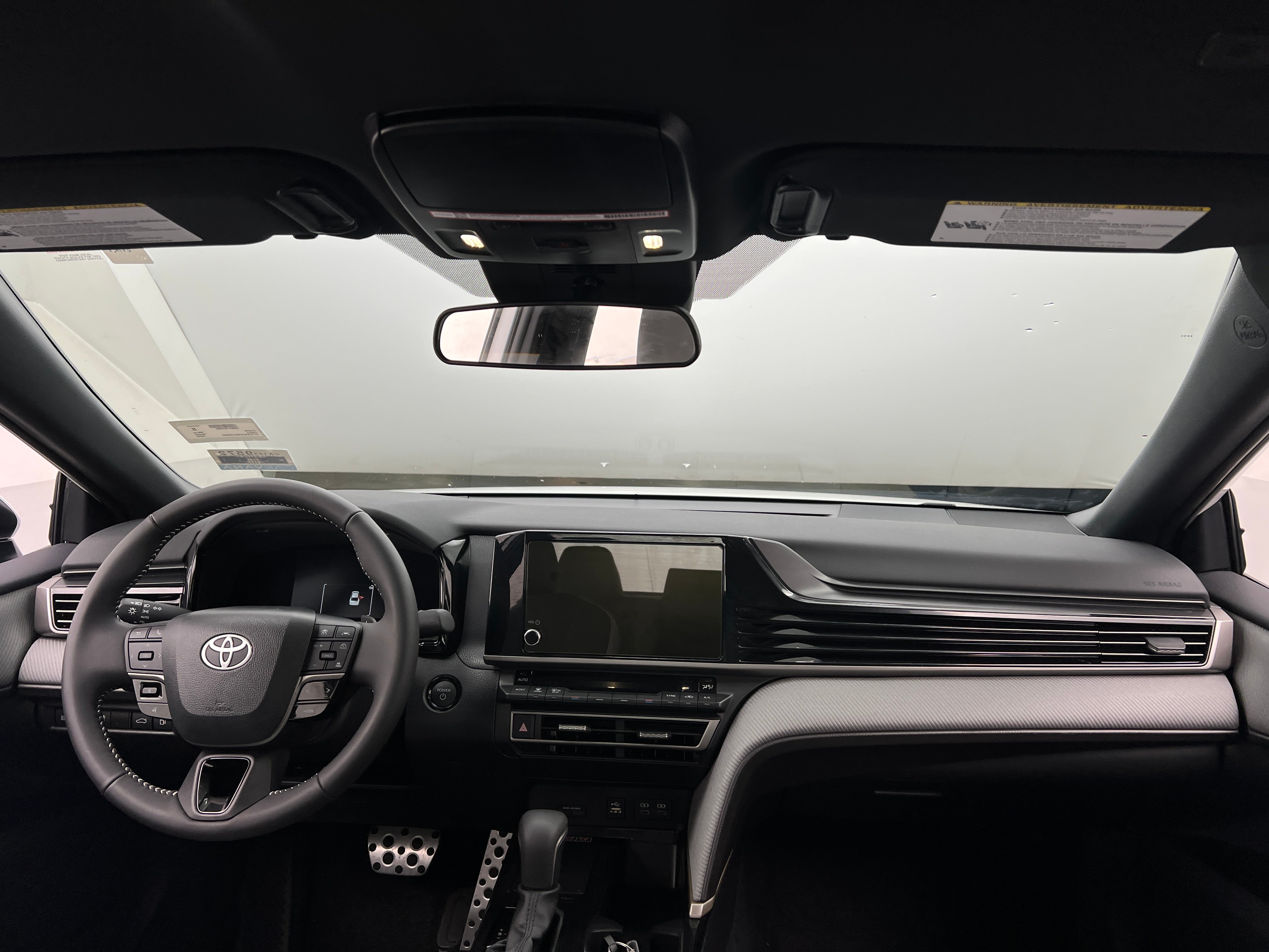 2025 Toyota Camry SE 3