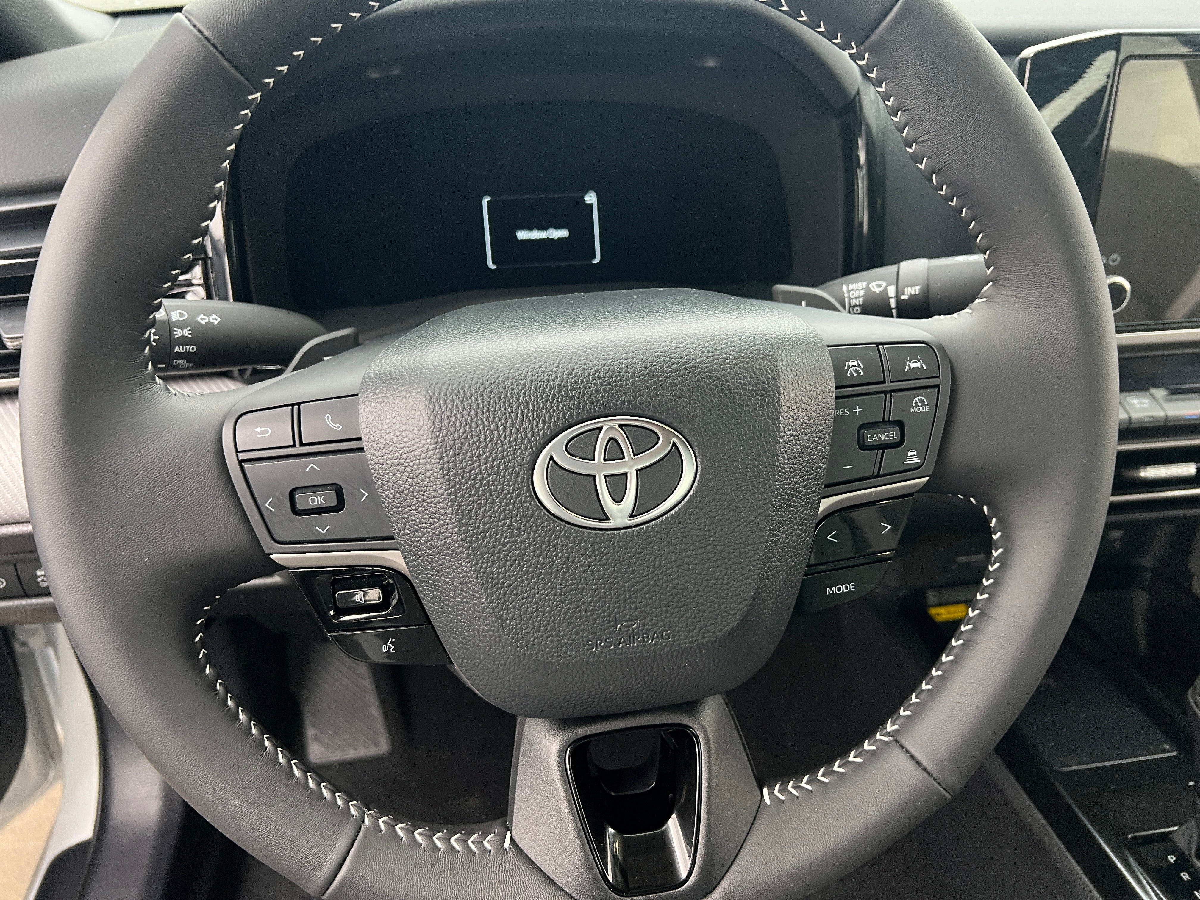 2025 Toyota Camry SE 5